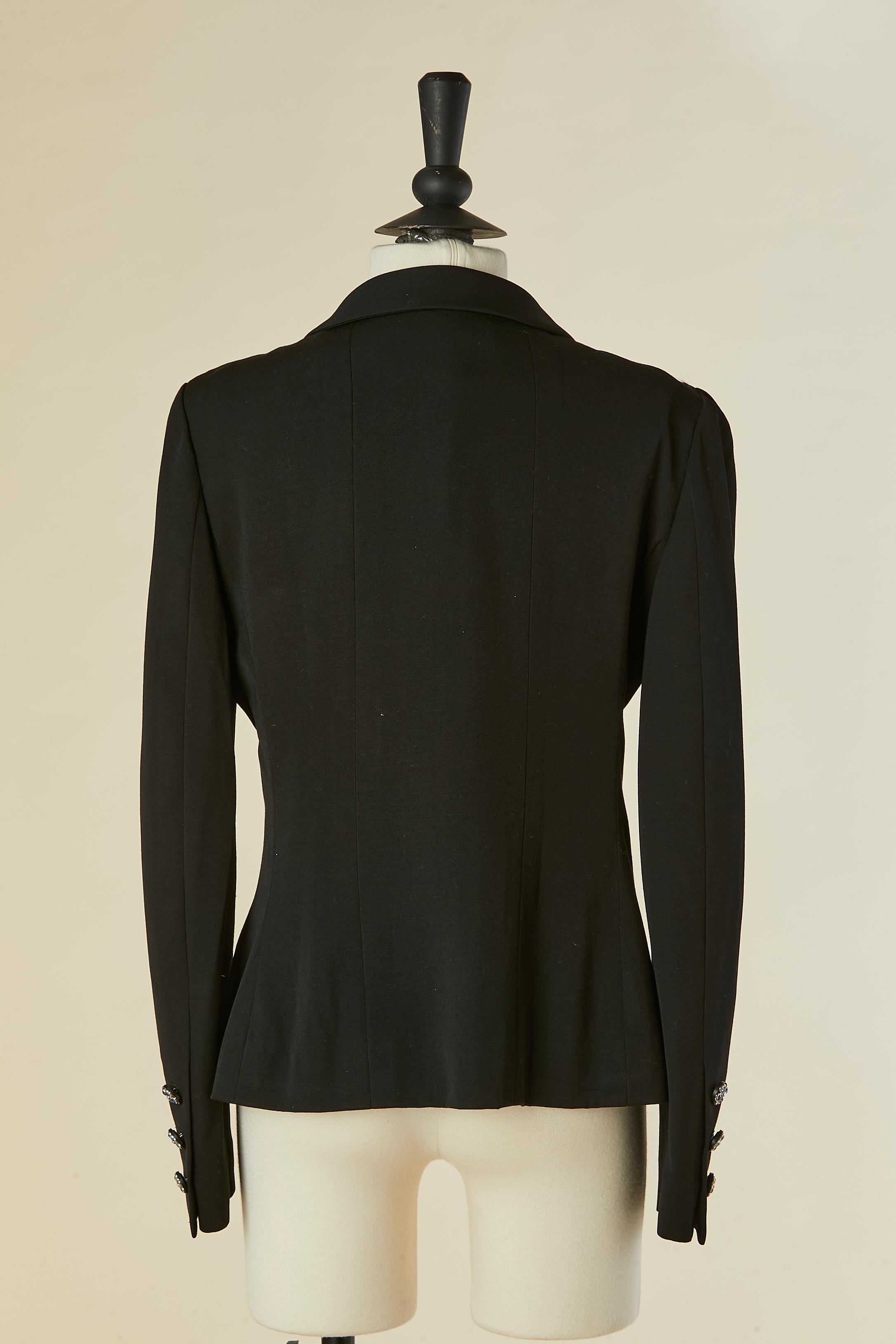 Schwarze einreihige Wolljacke mit Kleeblattknopf CHANEL im Angebot 3