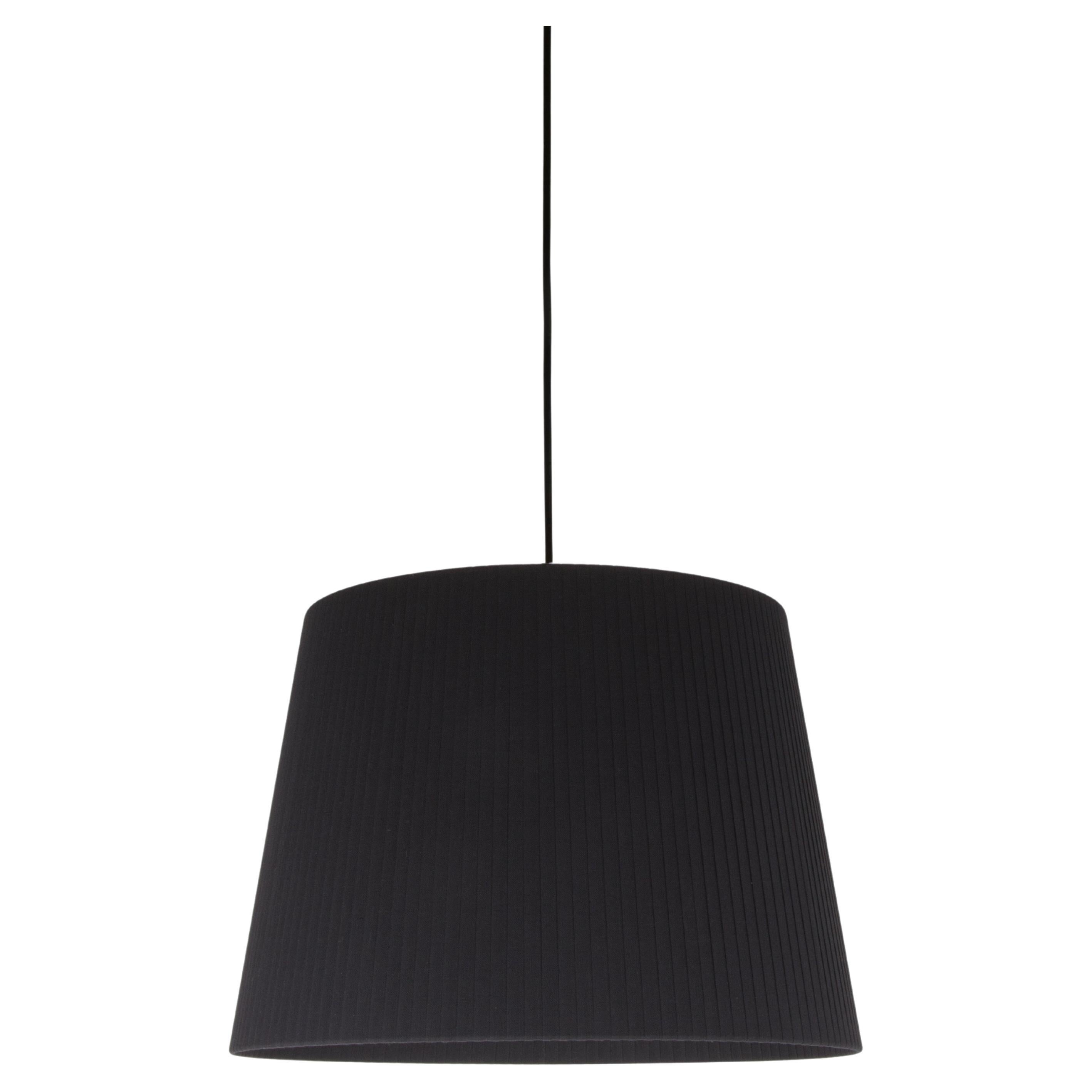 Black Sísísí Cónicas Gt1 Pendant Lamp by Santa & Cole For Sale