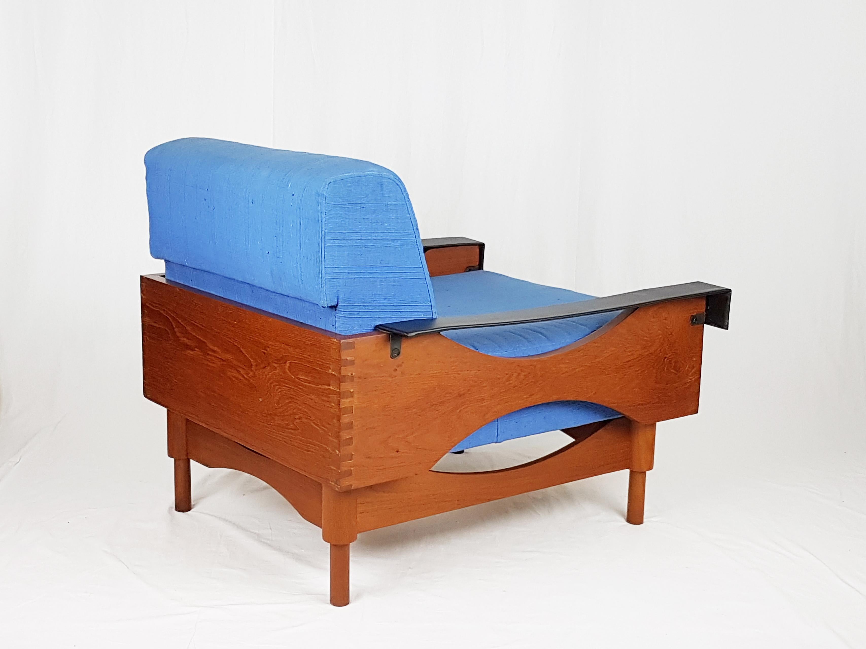 Black Skai Teak & Blue Cushioned 1960s KIMONO Armchairs by f.lli Saporiti For Sale 4
