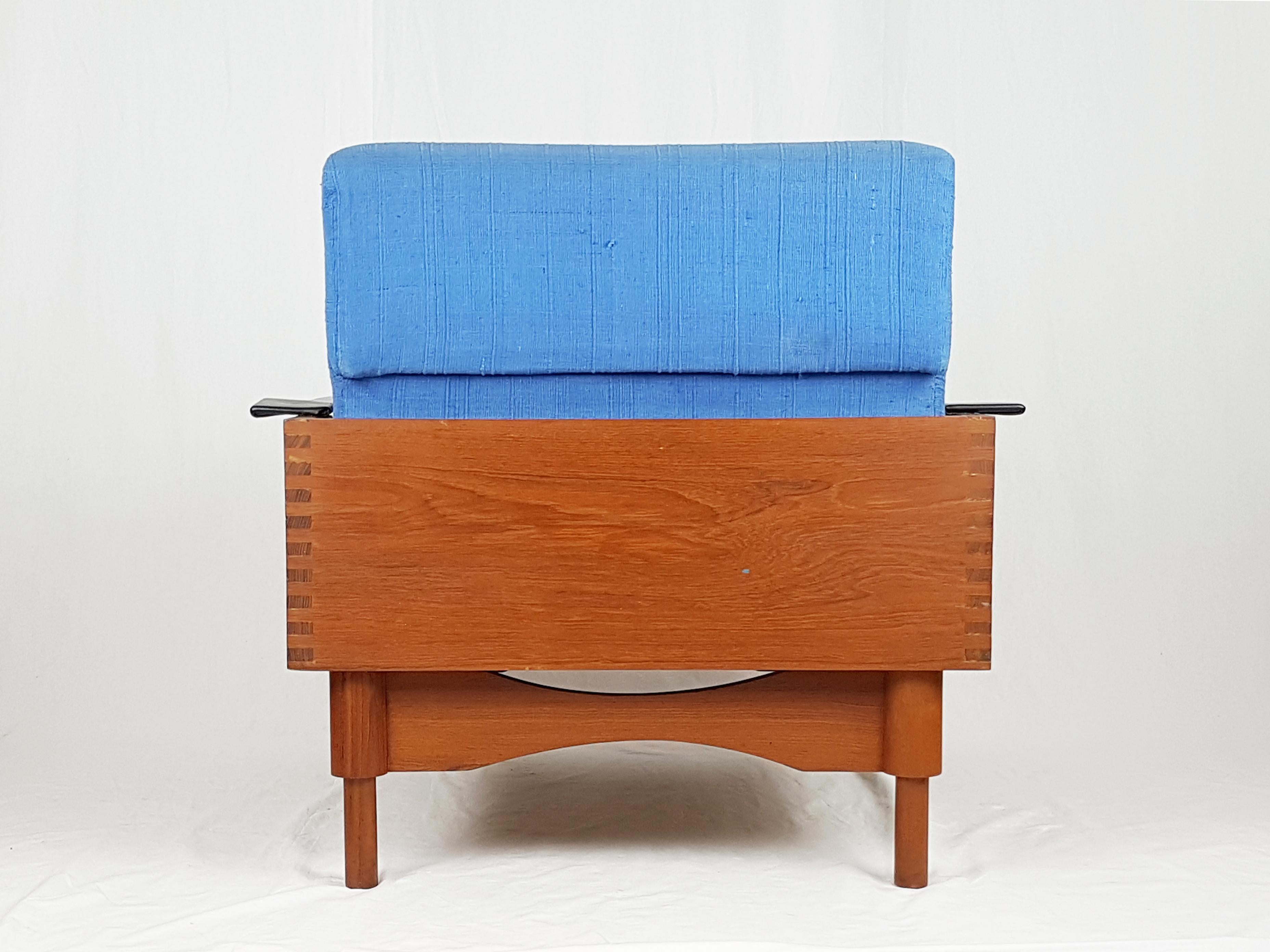 Black Skai Teak & Blue Cushioned 1960s Armchairs by F.Lli Saporiti'attr to' For Sale 5