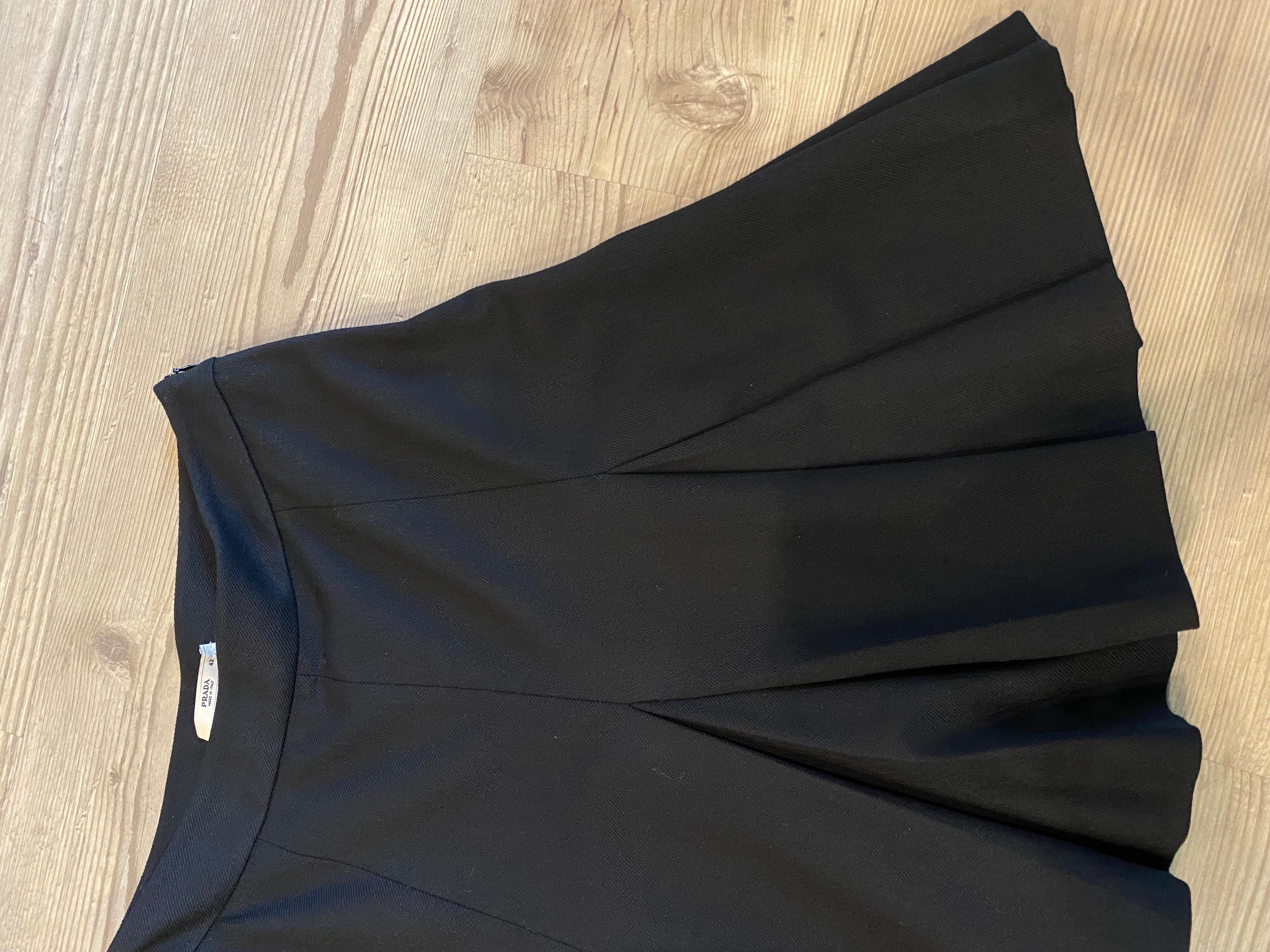 Black skirt Prada For Sale 3