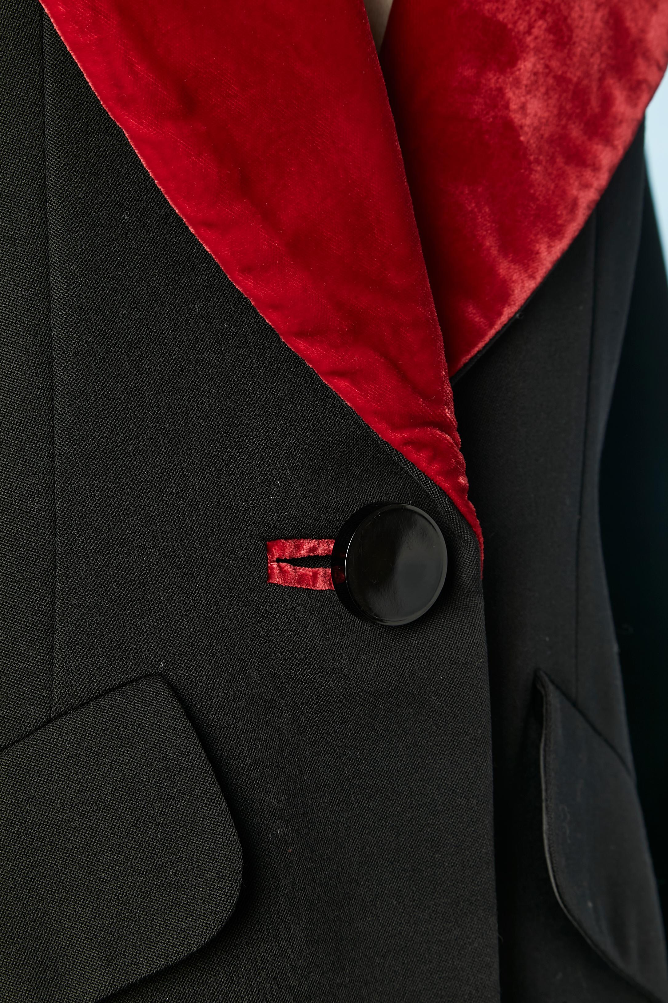 Black skirt-suit with red velvet details Yves Saint Laurent Rive Gauche 1980's  In Excellent Condition For Sale In Saint-Ouen-Sur-Seine, FR