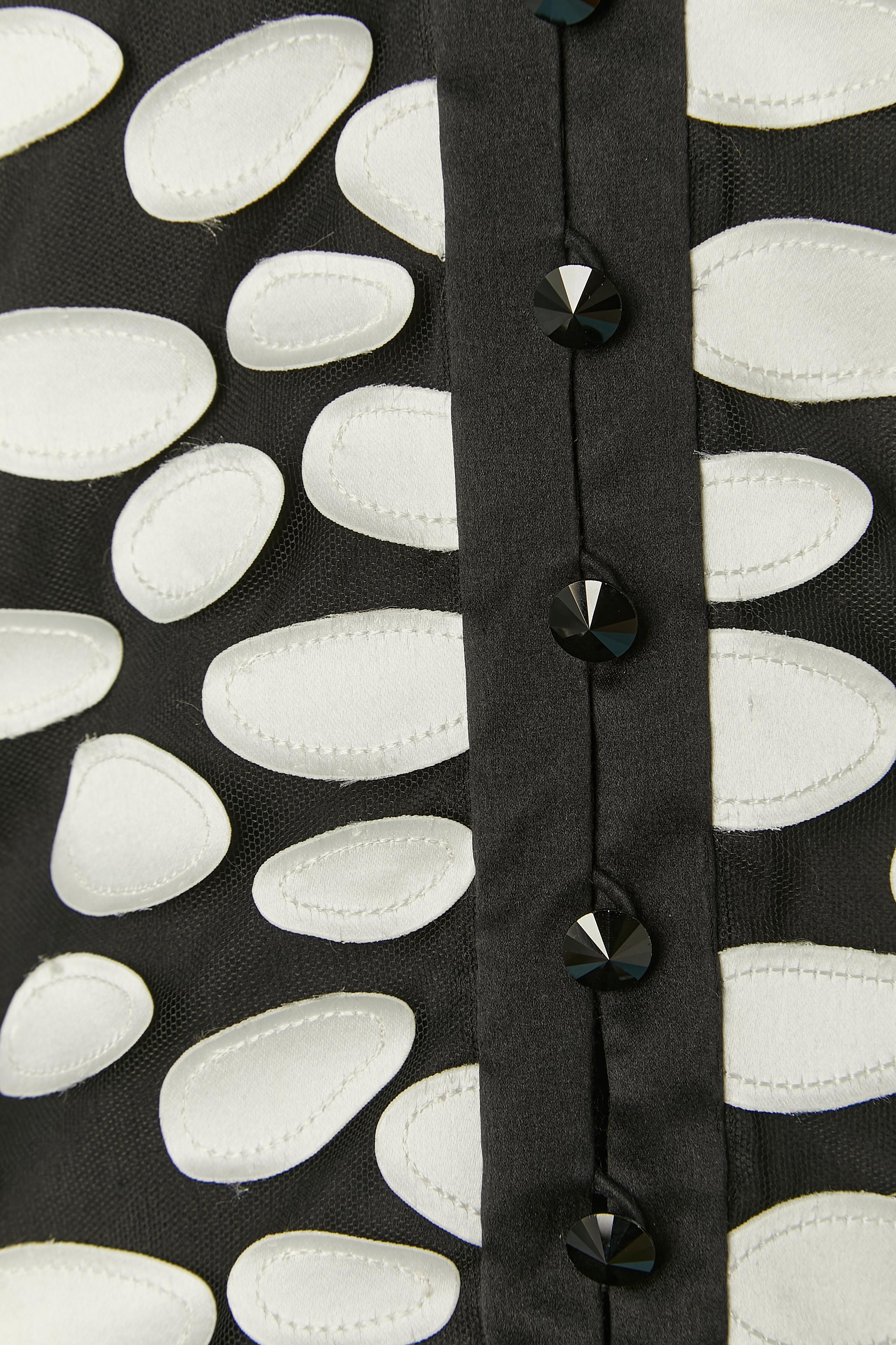 Black skirt-suit with white silk appliqué on the jacket André Laug Circa 1980's In Excellent Condition For Sale In Saint-Ouen-Sur-Seine, FR