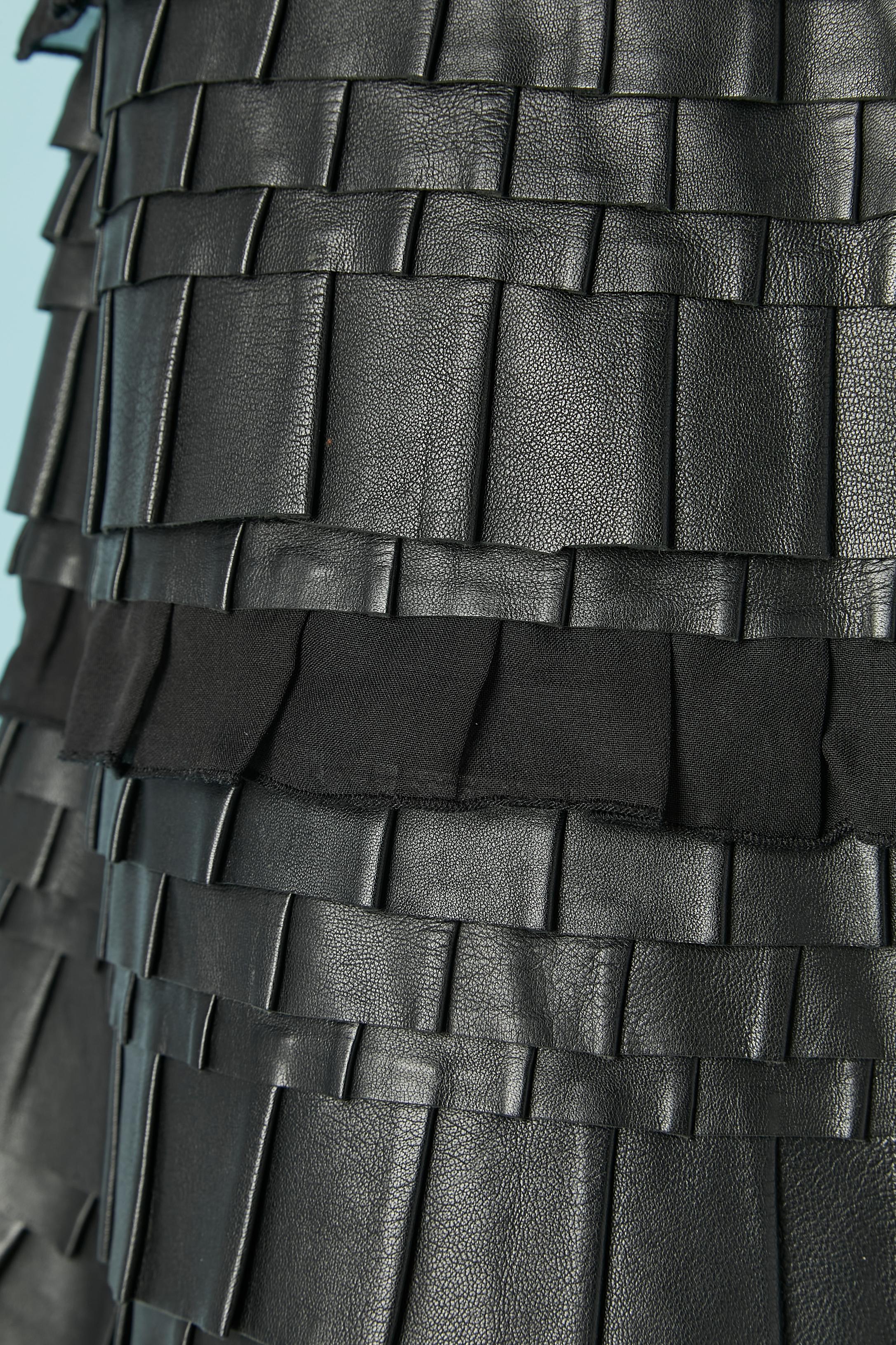 Black skirt with leather and chiffon ruffles ONLY Thierry MUGLER In Excellent Condition For Sale In Saint-Ouen-Sur-Seine, FR