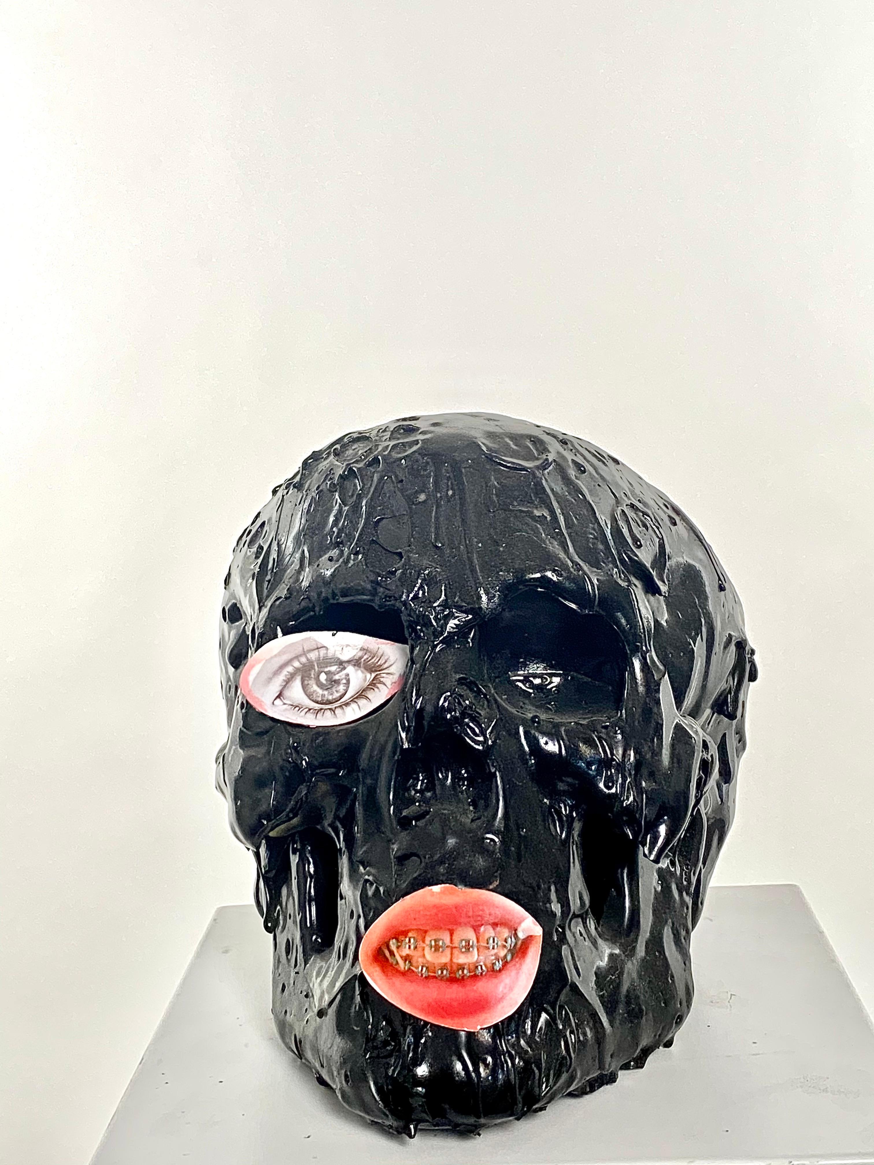 This is a new work by Mattia Biagi
Sculptural Tar skull and print on aluminum eye and mouth.
  
