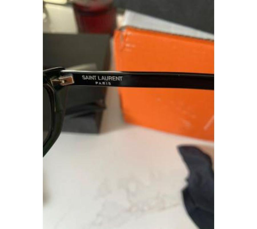 Lunettes de soleil SL277 noires Bon état - En vente à London, GB