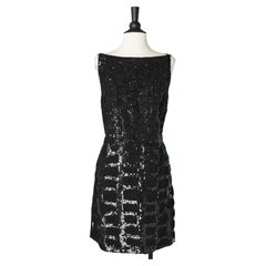 Black sleeveless cocktail dress covered with sequins and silk Gianfranco Ferré 