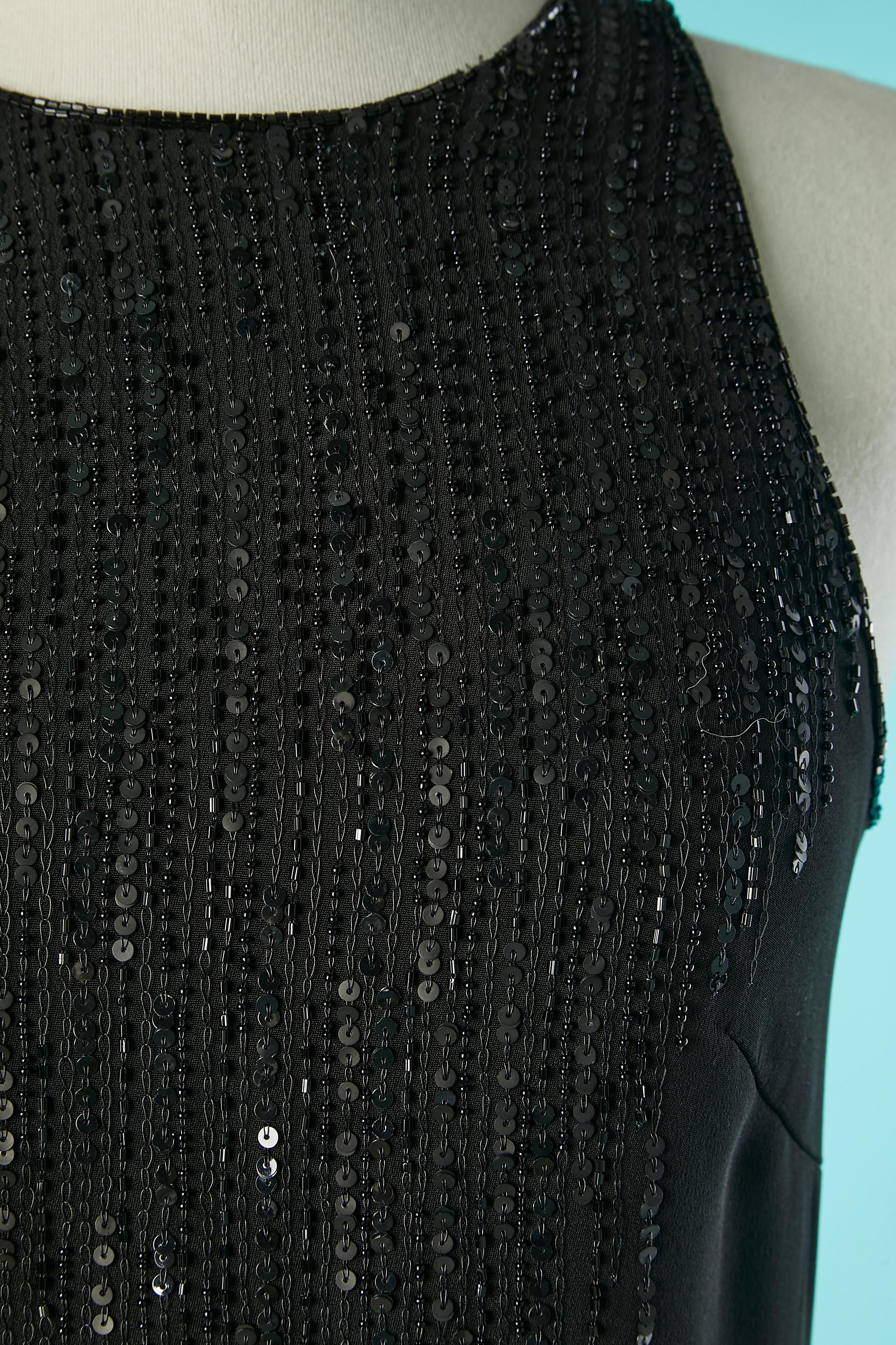 Vestido de cóctel negro sin mangas con  bordados Emanuel Ungaro Circa 1980's en Excelente estado para la venta en Saint-Ouen-Sur-Seine, FR