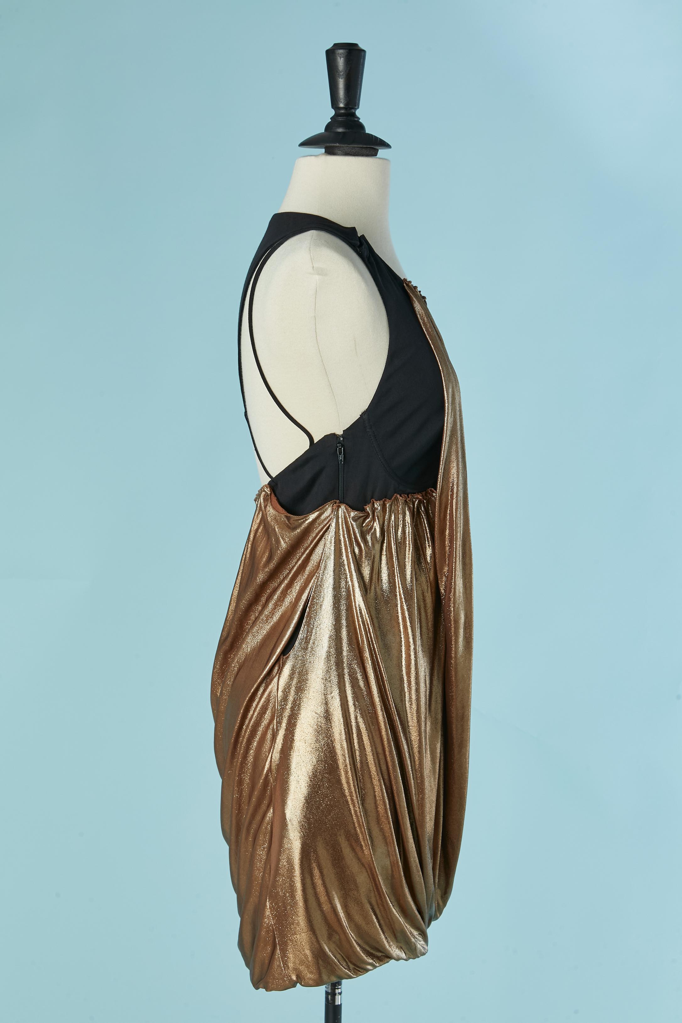 Schwarzes ärmelloses Cocktailkleid mit goldfarbenem, drapiertem Jersey-Oberteil LA PERLA im Angebot 1