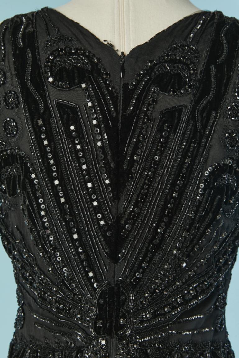 Black sleeveless evening dress with beadwork and sequin on tulle Valentino For Sale 6