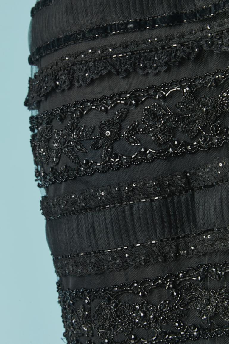 Black sleeveless evening dress with beadwork and sequin on tulle Valentino For Sale 1