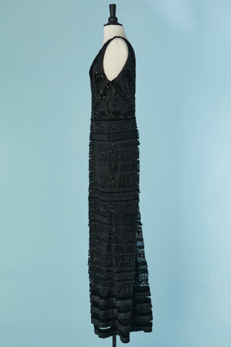 Black sleeveless evening dress with beadwork and sequin on tulle Valentino For Sale 4