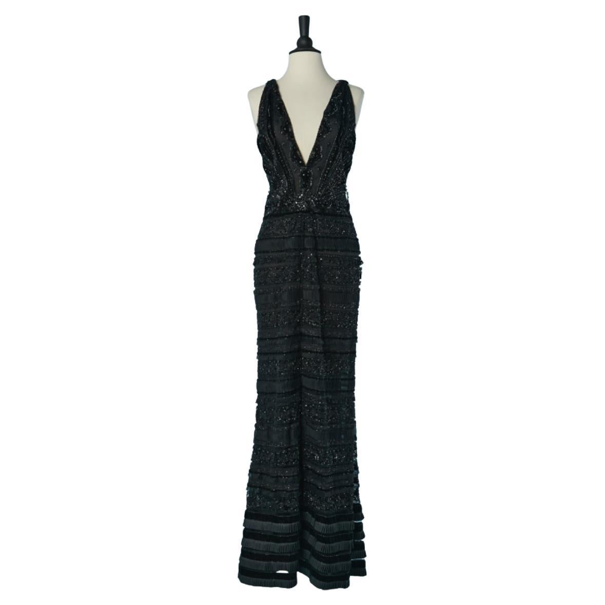 Black sleeveless evening dress with beadwork and sequin on tulle Valentino For Sale