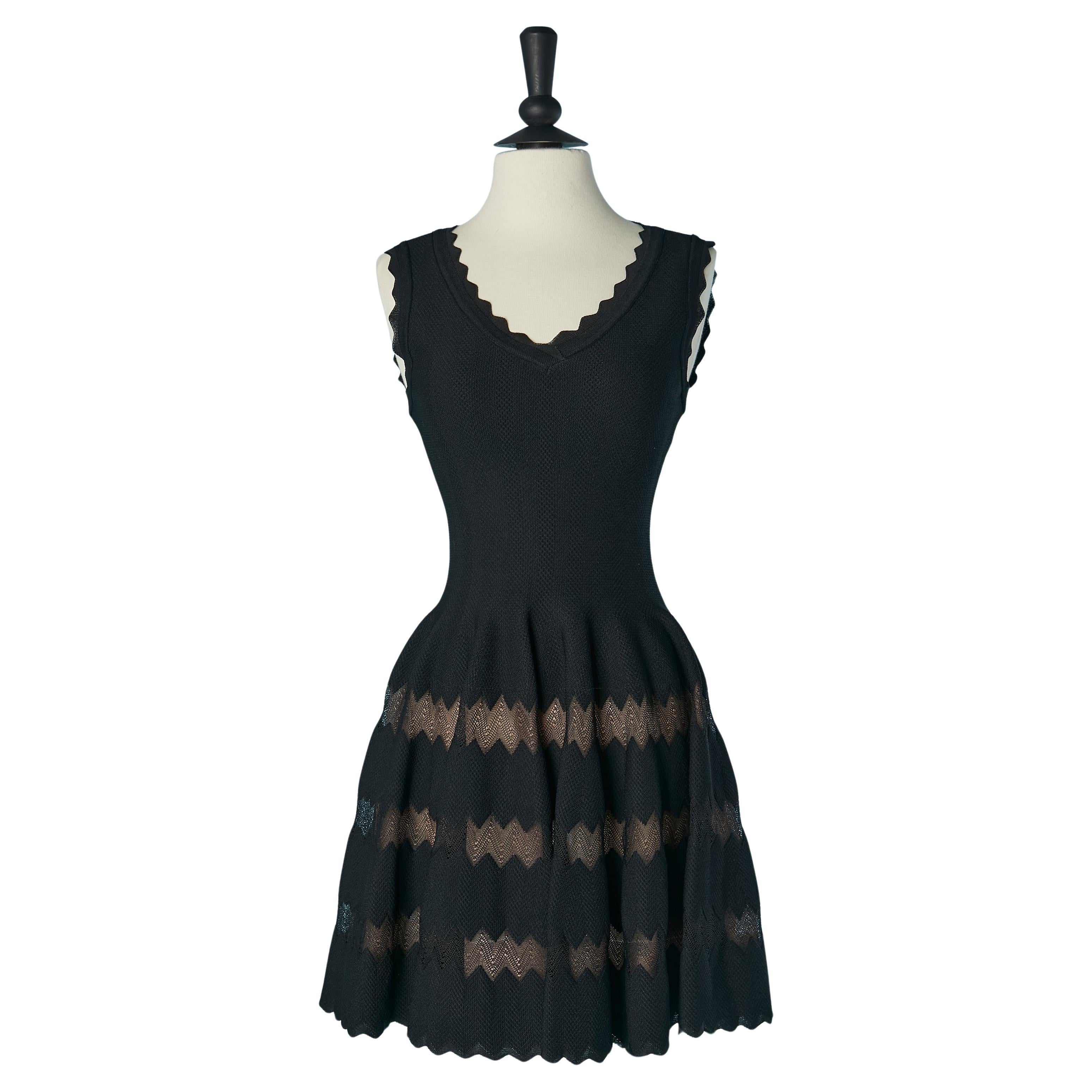 Vestido negro de jacquard sin mangas con forro transparente ALAIA en venta
