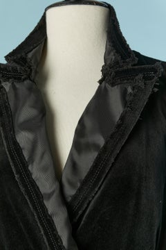 Black sleeveless velvet coat with raw cut edge MM6 MAISON MARGIELA