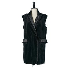 Black sleeveless velvet coat with raw cut edge MM6 MAISON MARGIELA