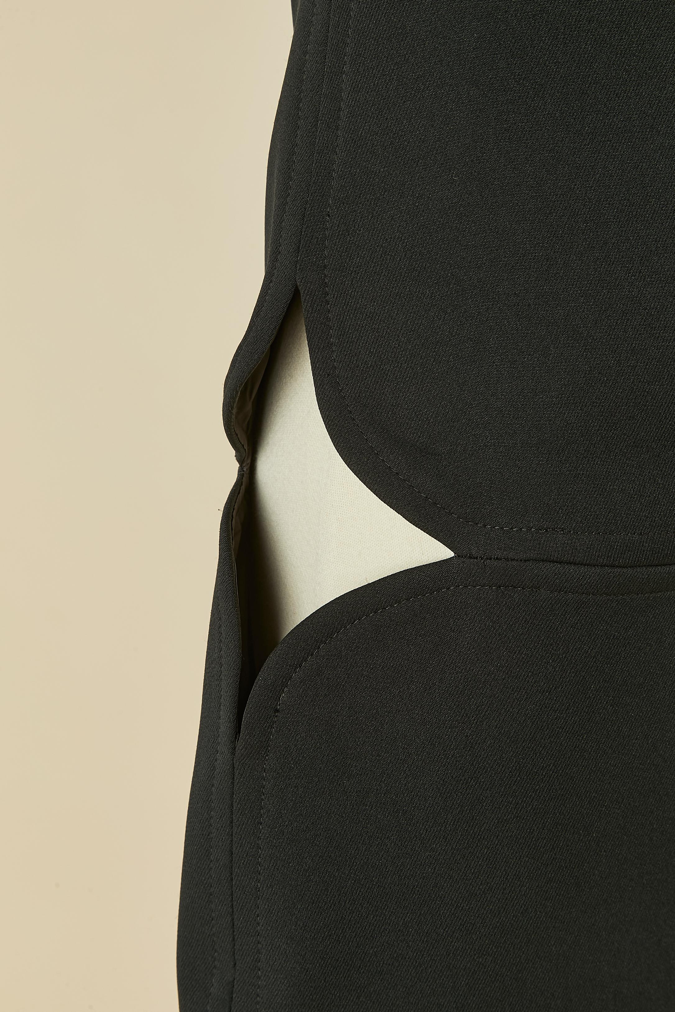 Schwarzes Unterkleid mit seitlichem Ausschnitt an der Hüfte COURREGES Damen im Angebot