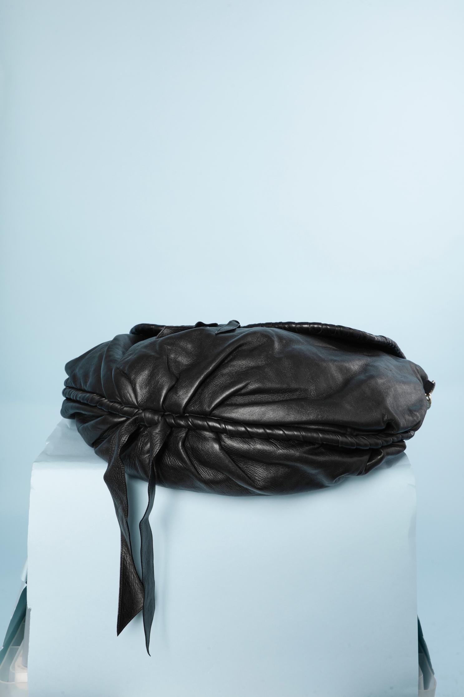 Women's Black soft leather shoulder bag with topstitching Nina Ricci 