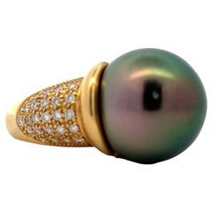 Black South Sea Pearl Diamond 18 Karat Yellow Gold Contemporary Cocktail Ring