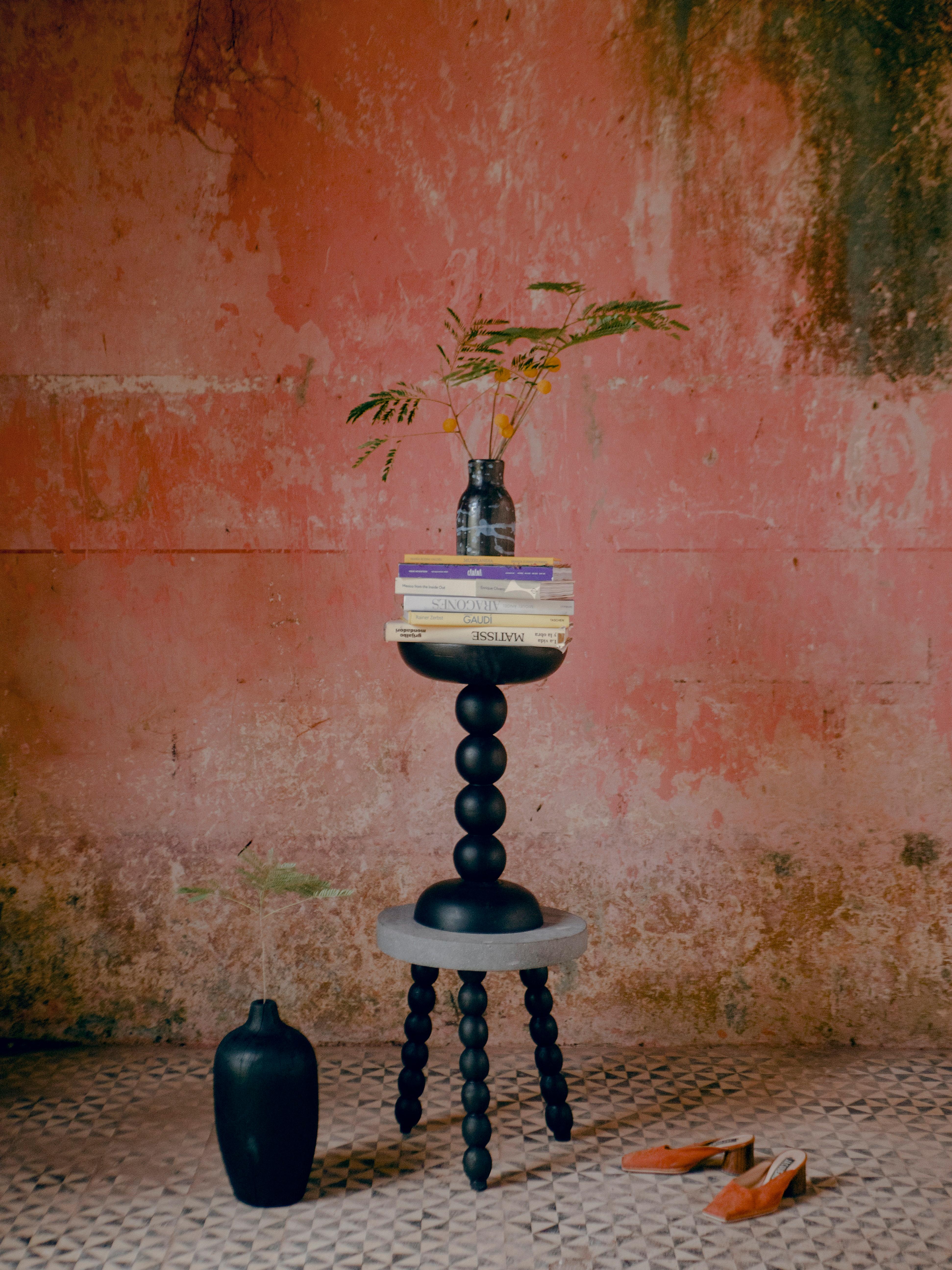 Black Sphere Jabin Totem by Daniel Orozco In New Condition For Sale In Geneve, CH