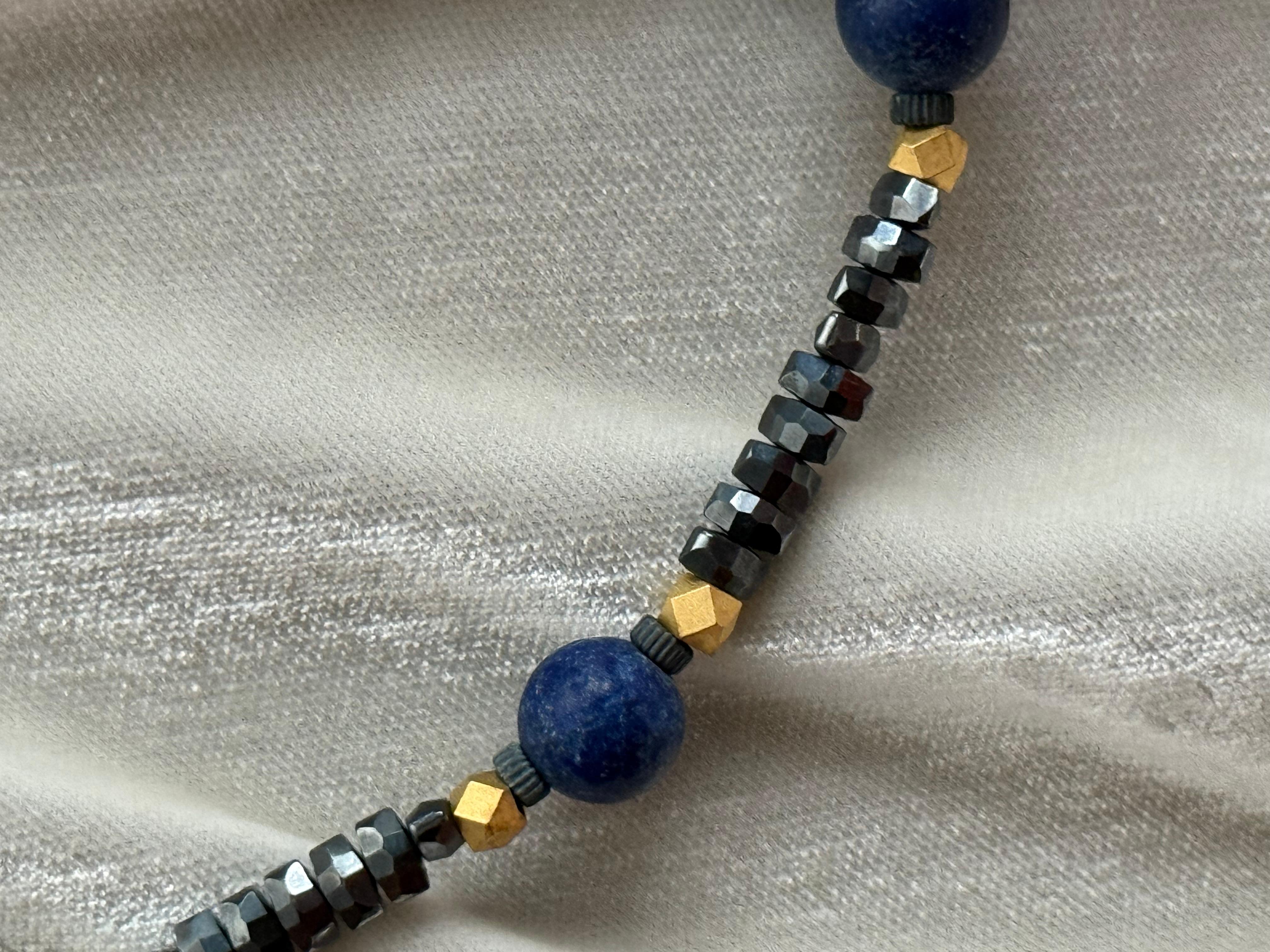 Mixed Cut Black spinel and lapis lazuli necklace For Sale