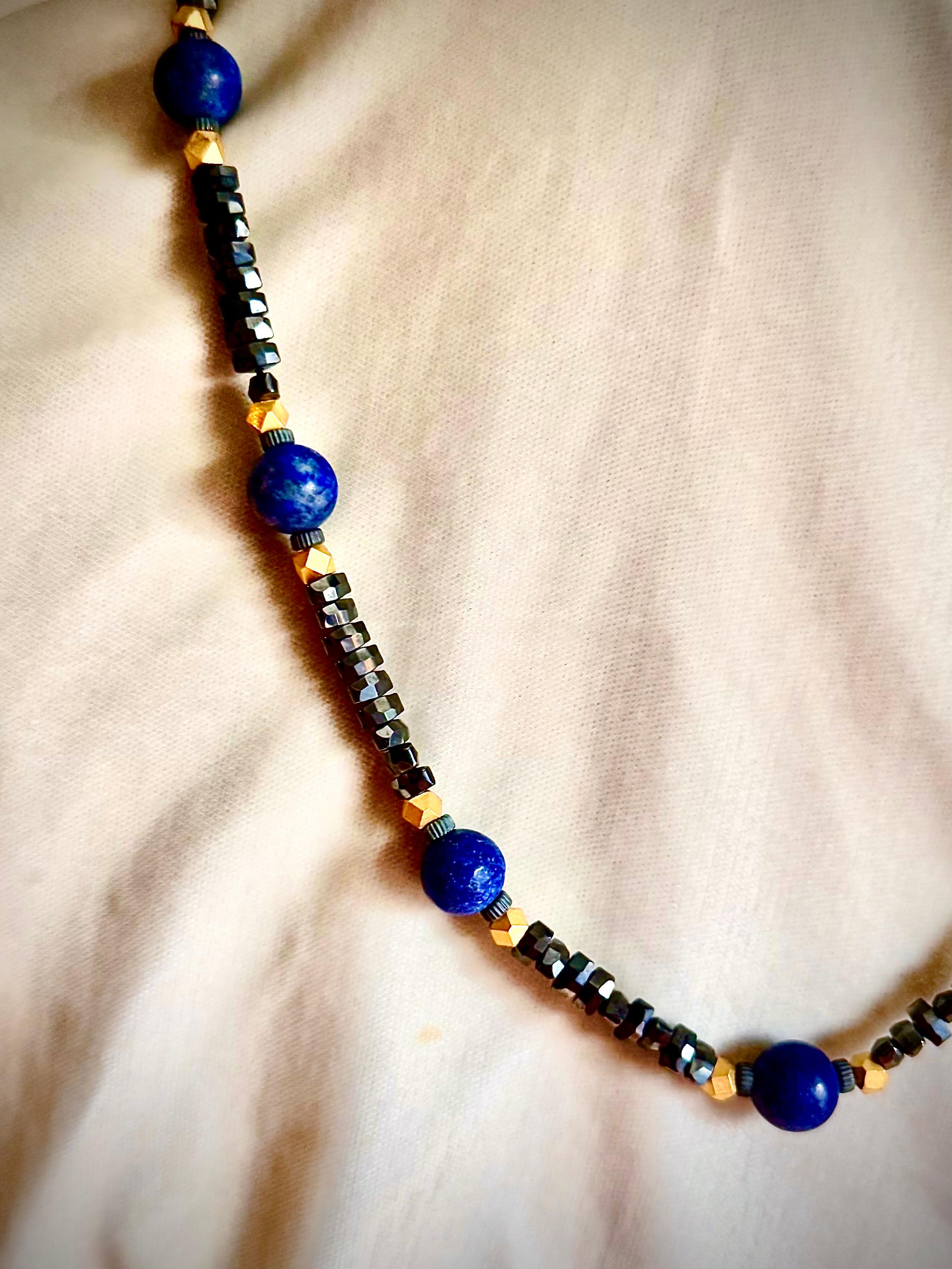 Collana con spinello nero e lapislazzuli in vendita 1