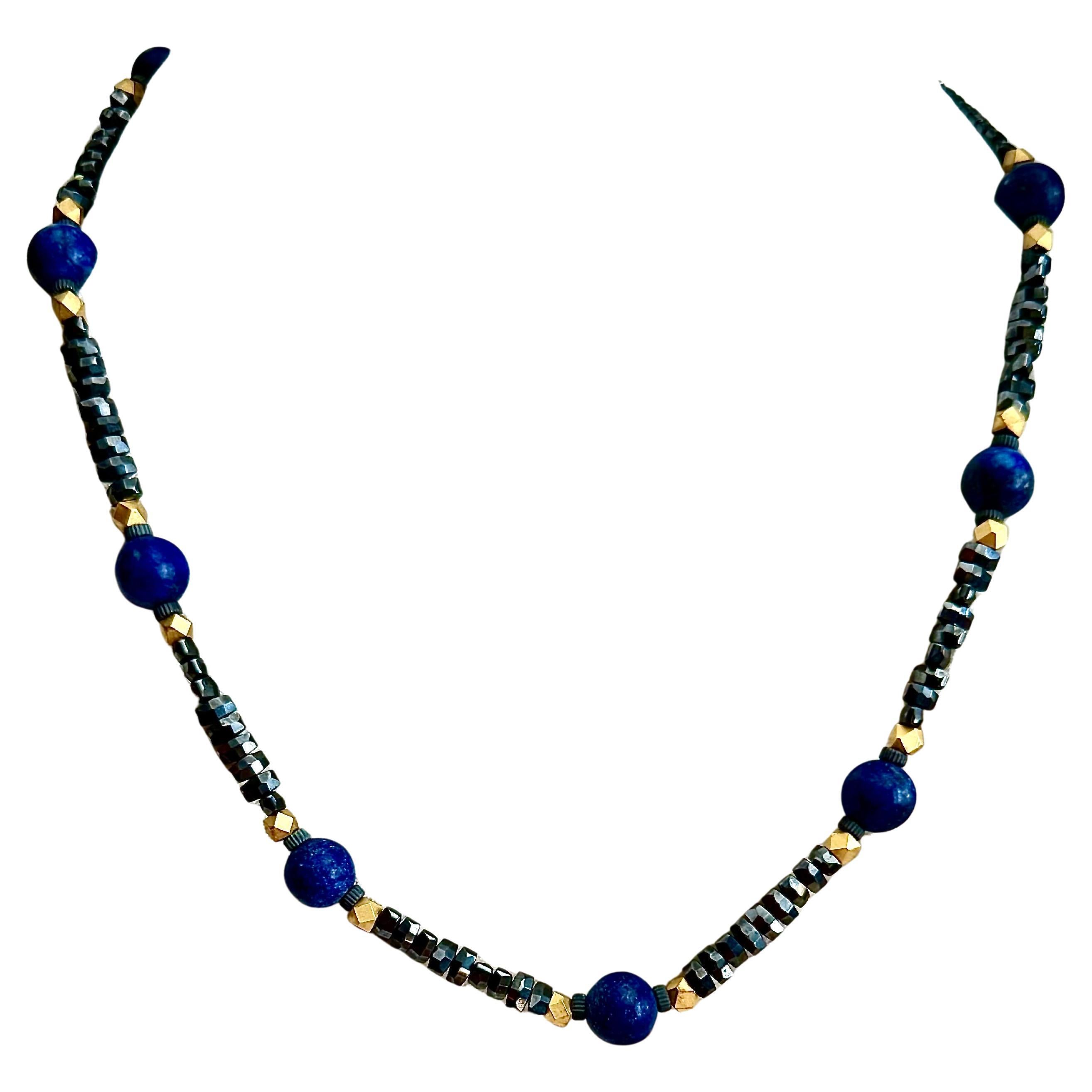 Black spinel and lapis lazuli necklace For Sale