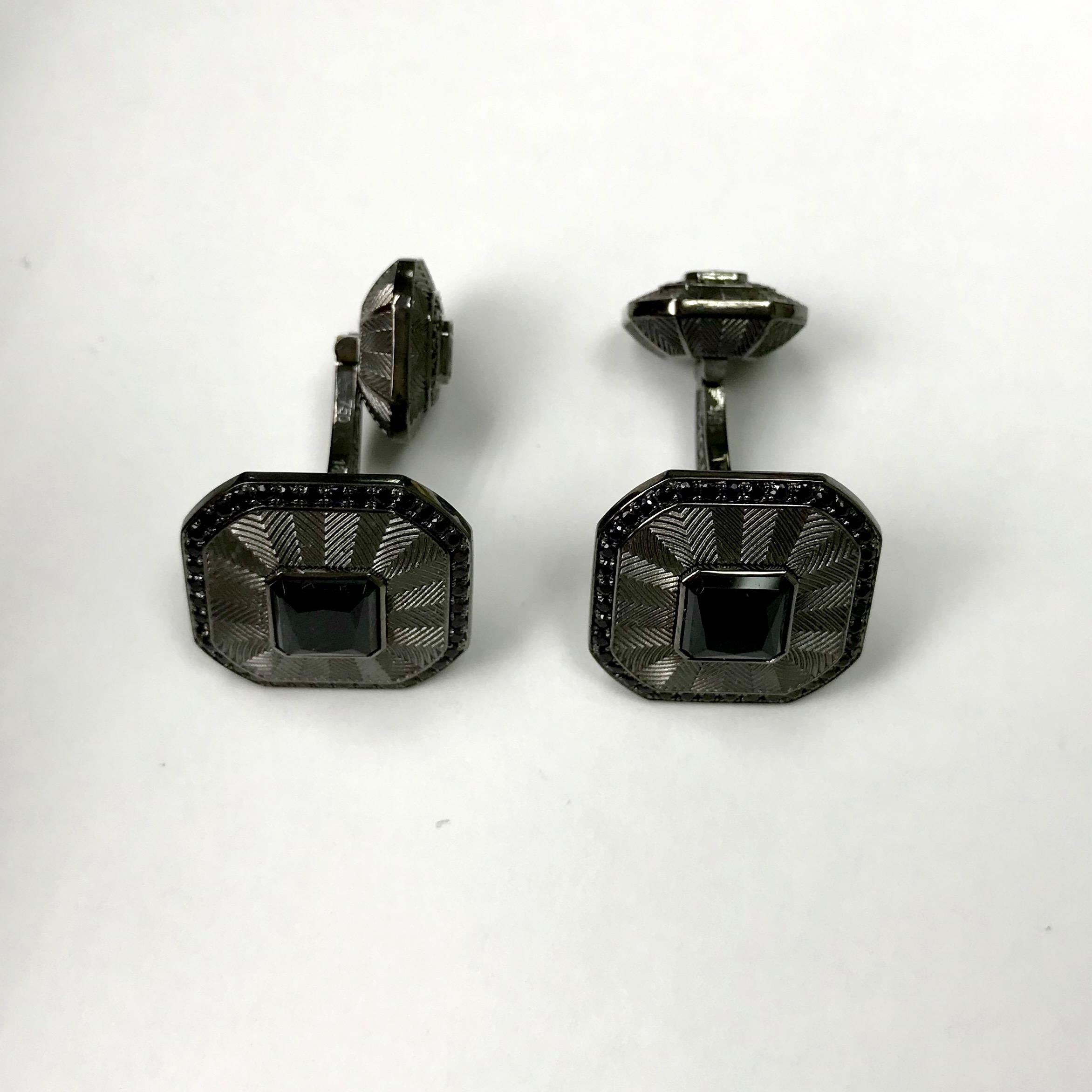 Contemporary Black Spinel Sapphire 18 Karat Black Gold Male Tweed Texture Cufflinks