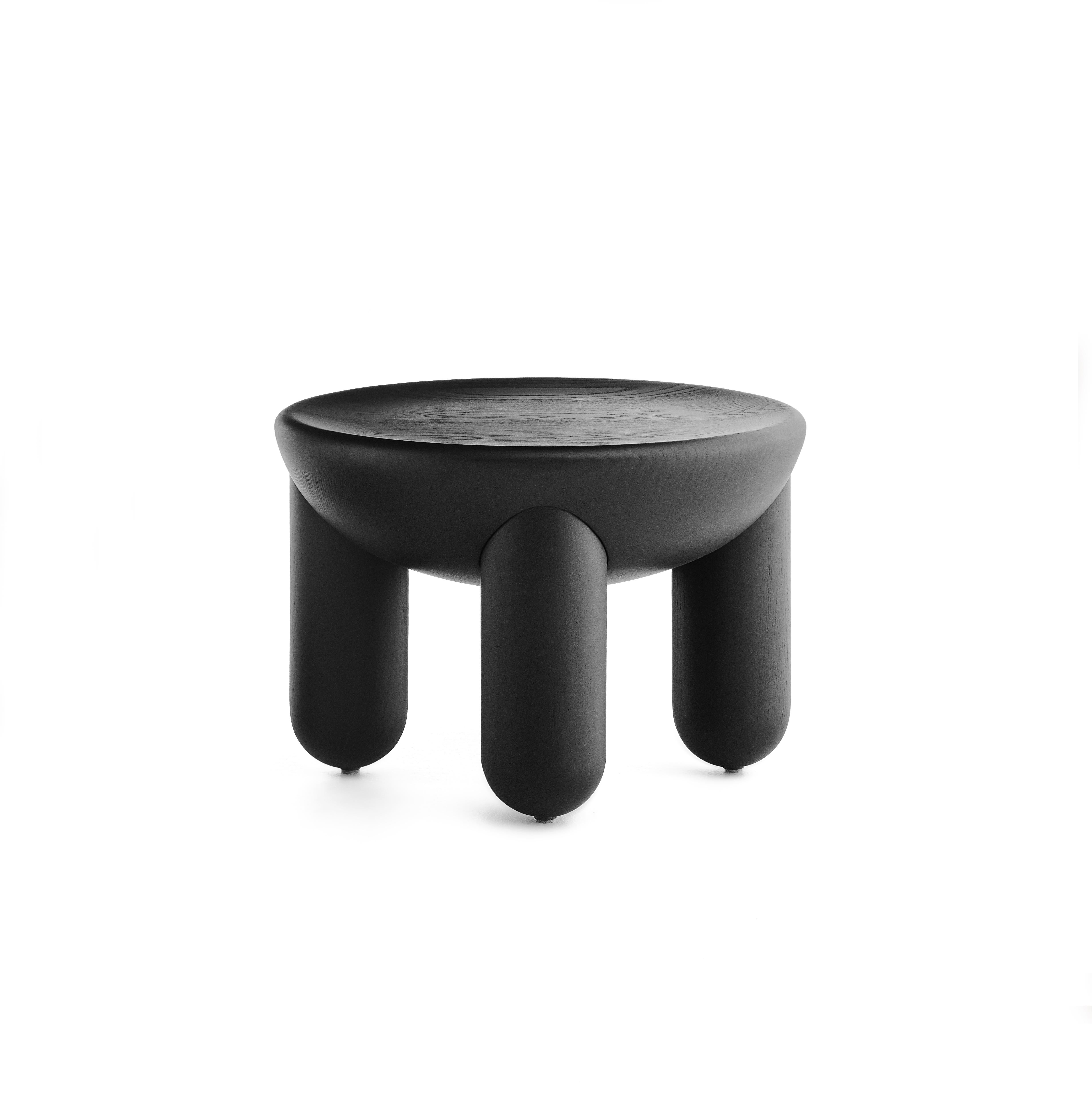 Moderne Table basse Freyja teintée noire par NOOM en vente