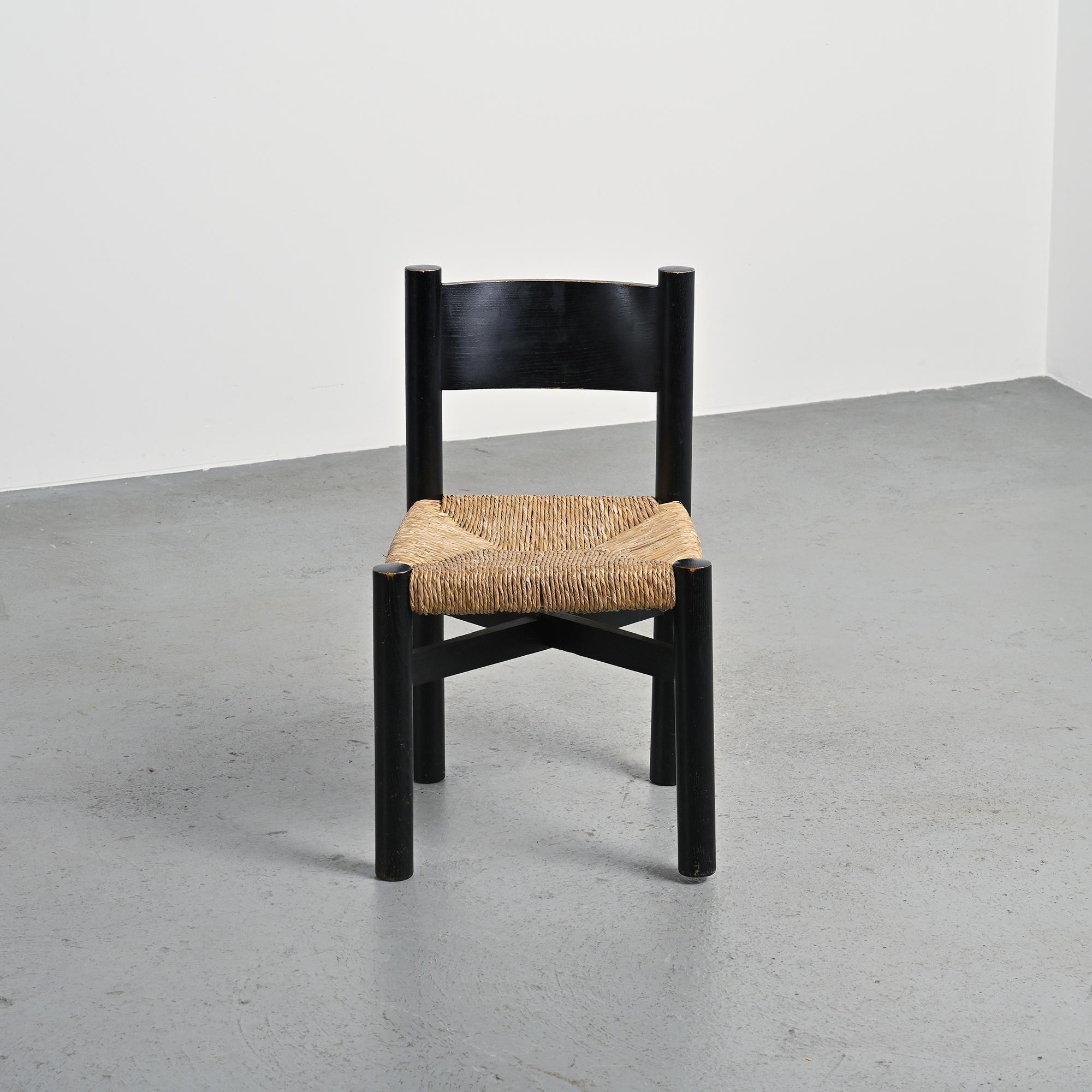 Français Chaise Meribel teintée noire, Charlotte Perriand, vers 1950 en vente