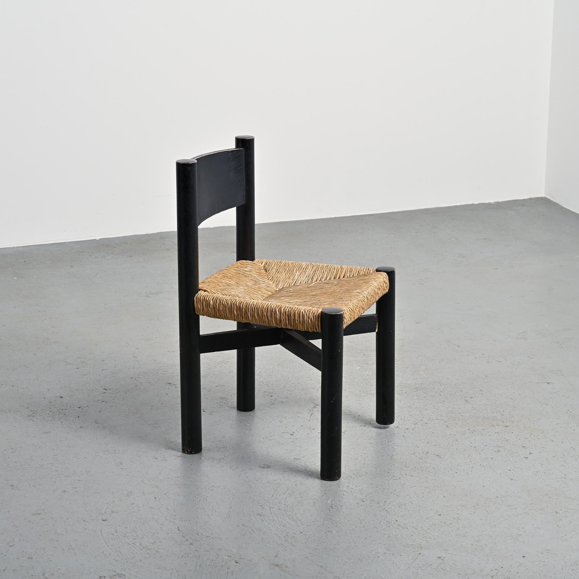 Chaise Meribel teintée noire, Charlotte Perriand, vers 1950 Bon état - En vente à VILLEURBANNE, FR