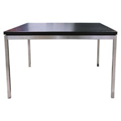 Chêne teinté noir Chrome Florence Knoll Table d'appoint ou table basse moderne du milieu du siècle dernier