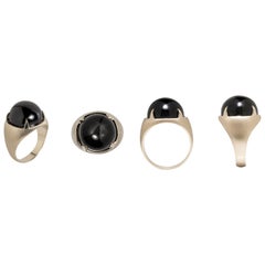 Black Star cabochon cut 18K White Gold Ring