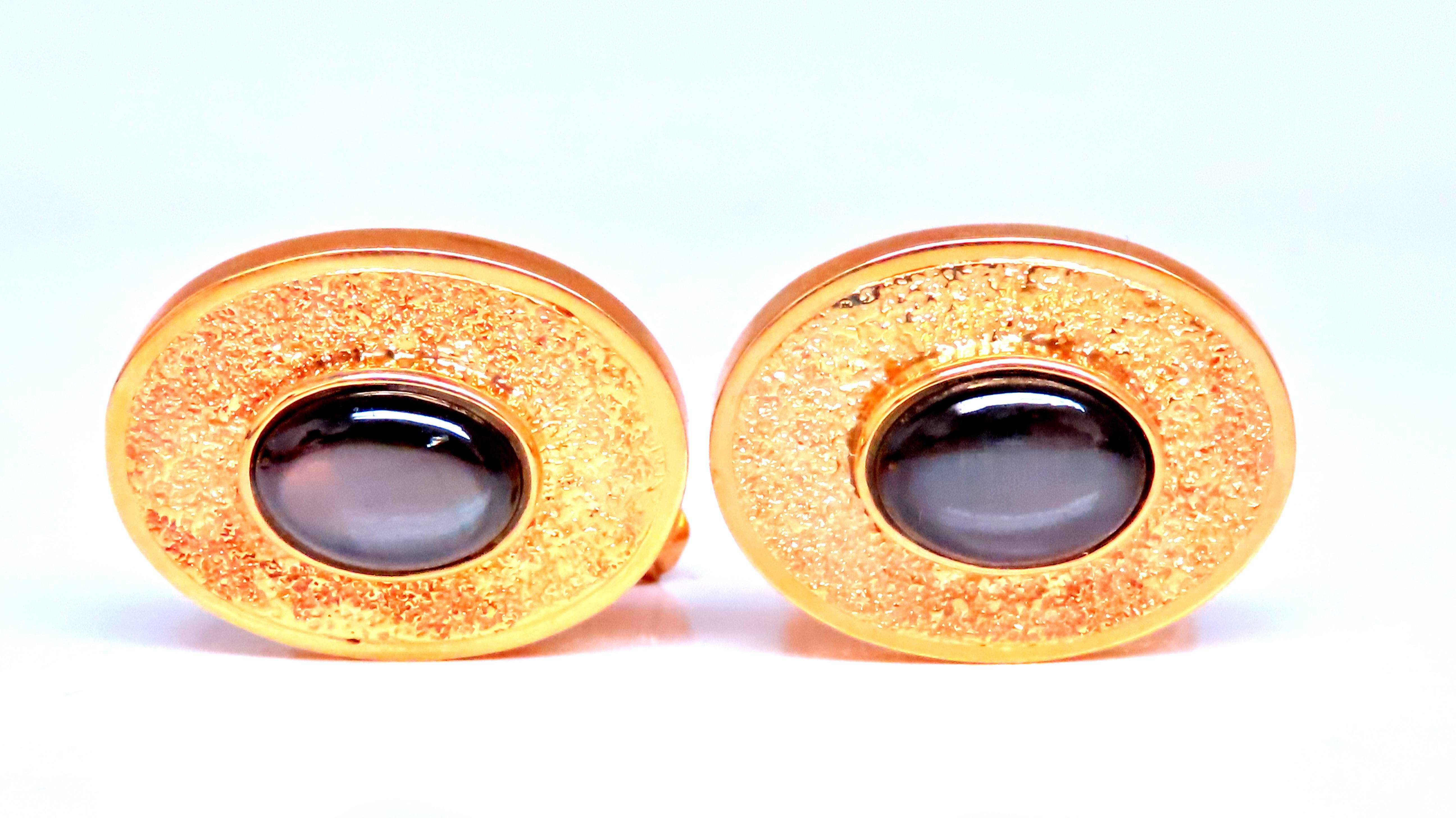 Contemporain Ensemble de boutons de manchette et de clous d'oreilles étoile noire 14kt 12482 en vente