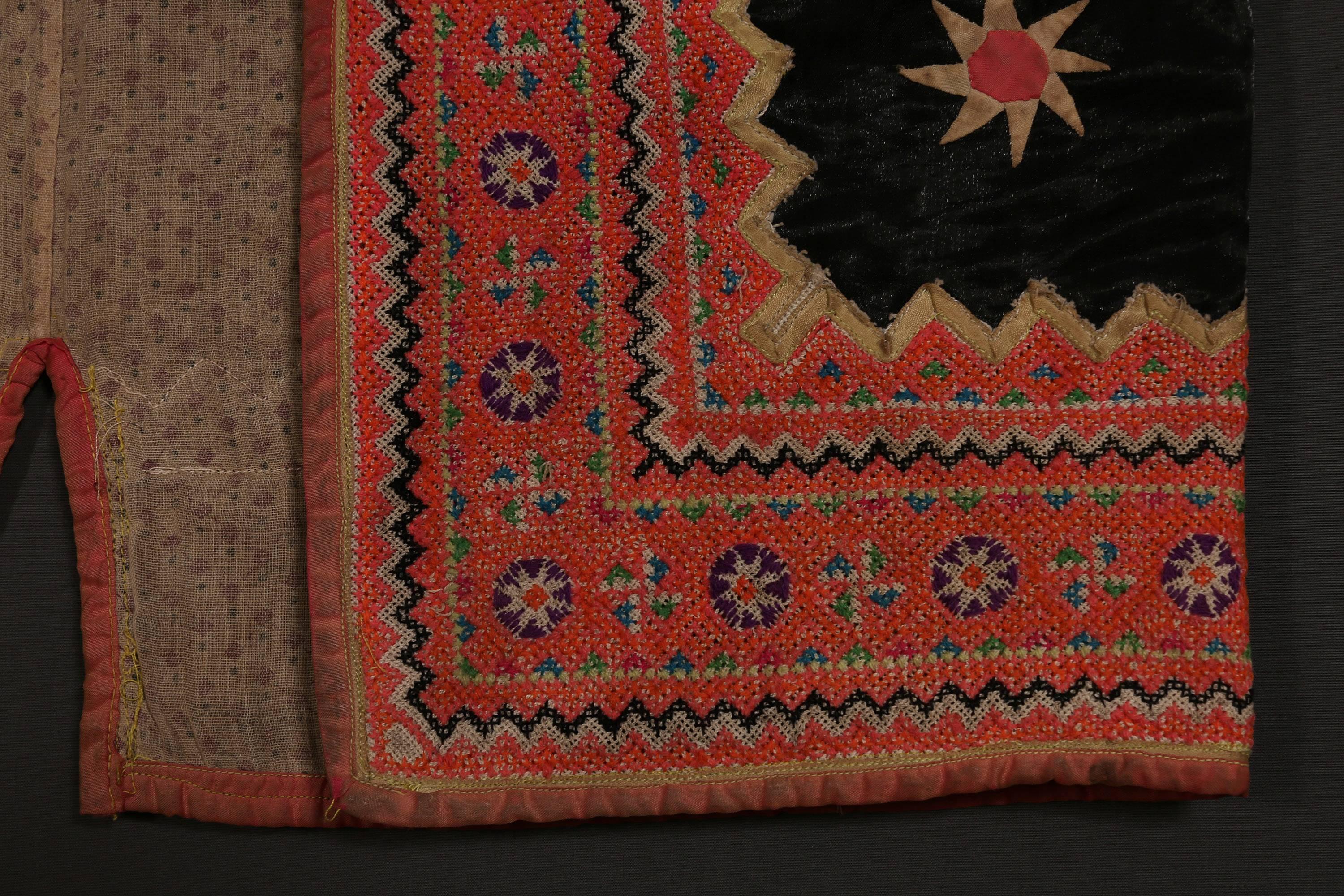 hmong vest