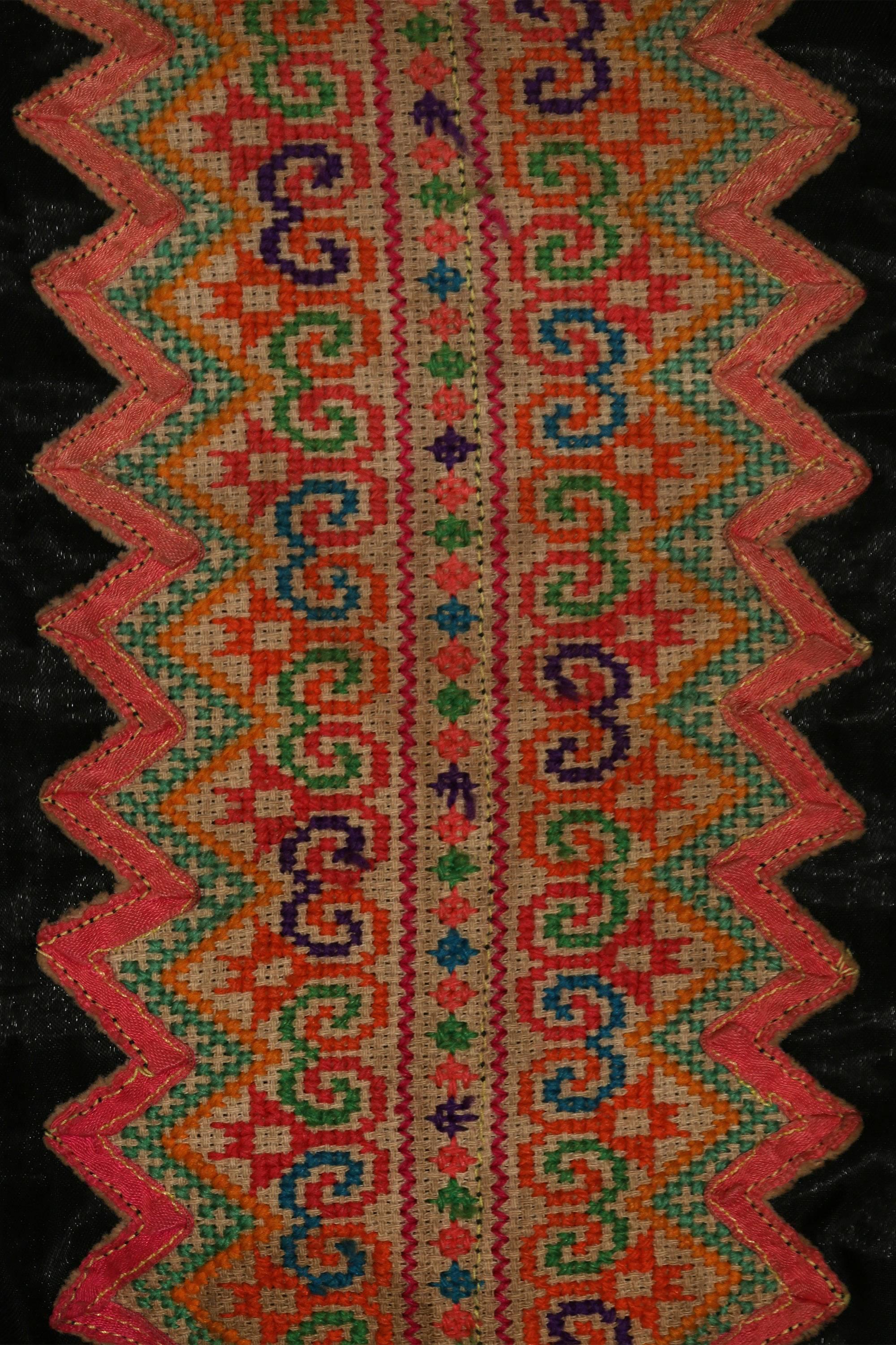 Schwarze Sternjacke des Hmong-Volkes, Laos, frühes 20. Jahrhundert (Pflanzlich gefärbt) im Angebot