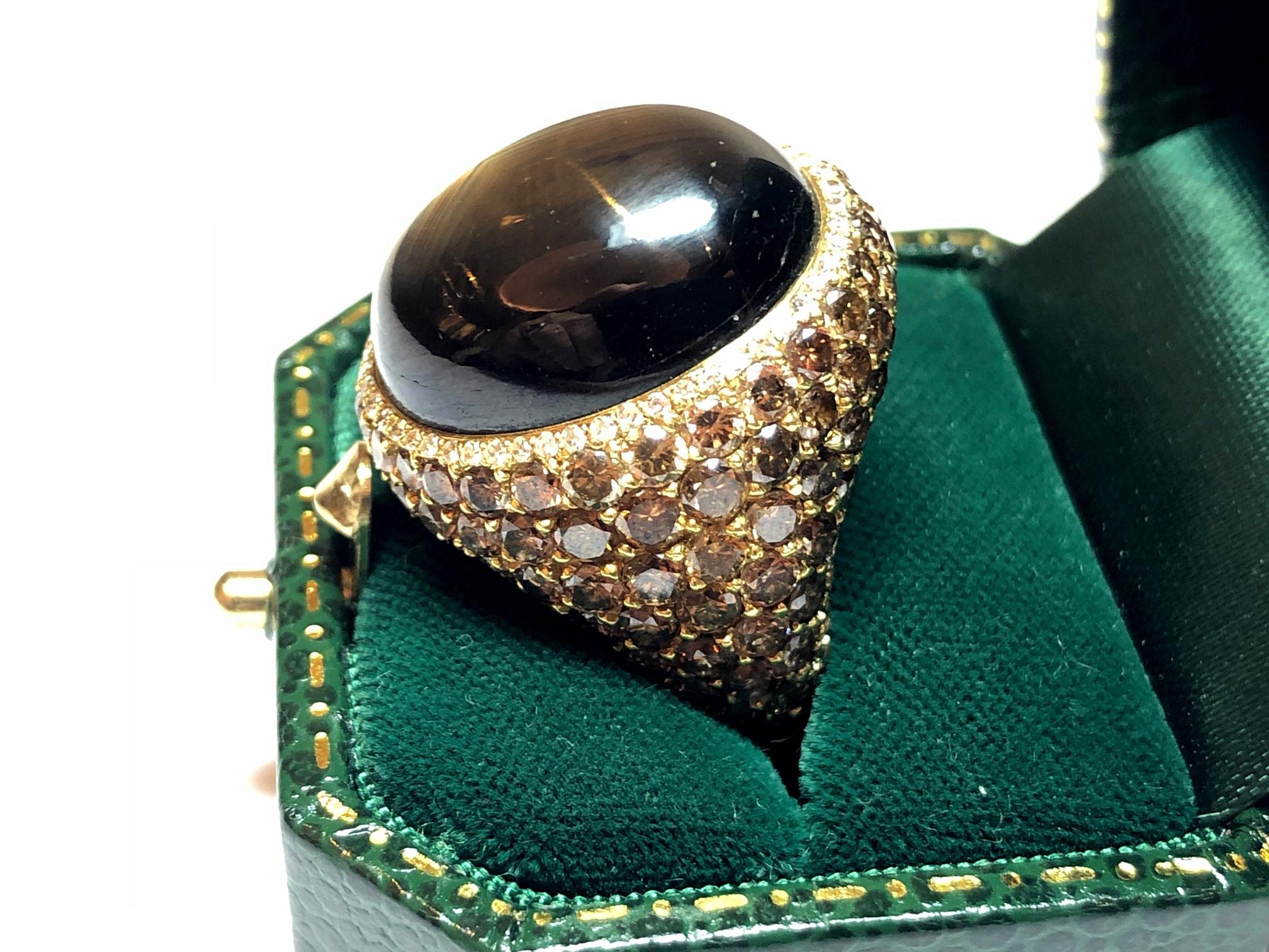 Ring mit schwarzem Sternsaphir und Diamant im Zustand „Gut“ in London, GB