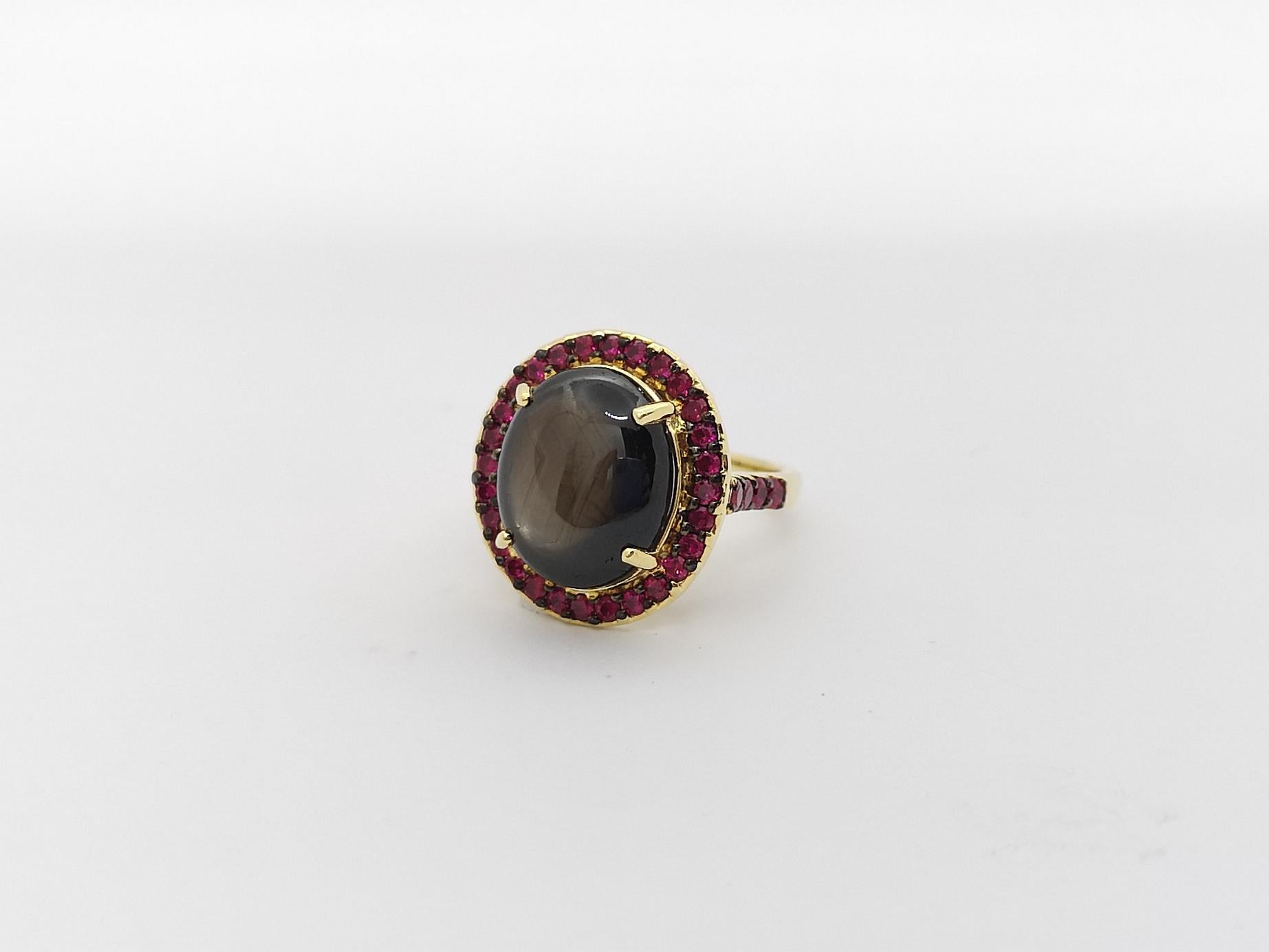 Black Star Sapphire with Ruby Ring Set in 18k Gold Settings For Sale 2