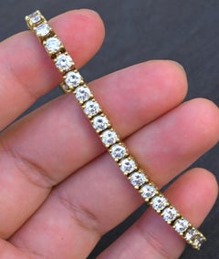 Black, Starr & Frost 8.80ctw Diamond Tennis Bracelet in 18K Yellow Gold