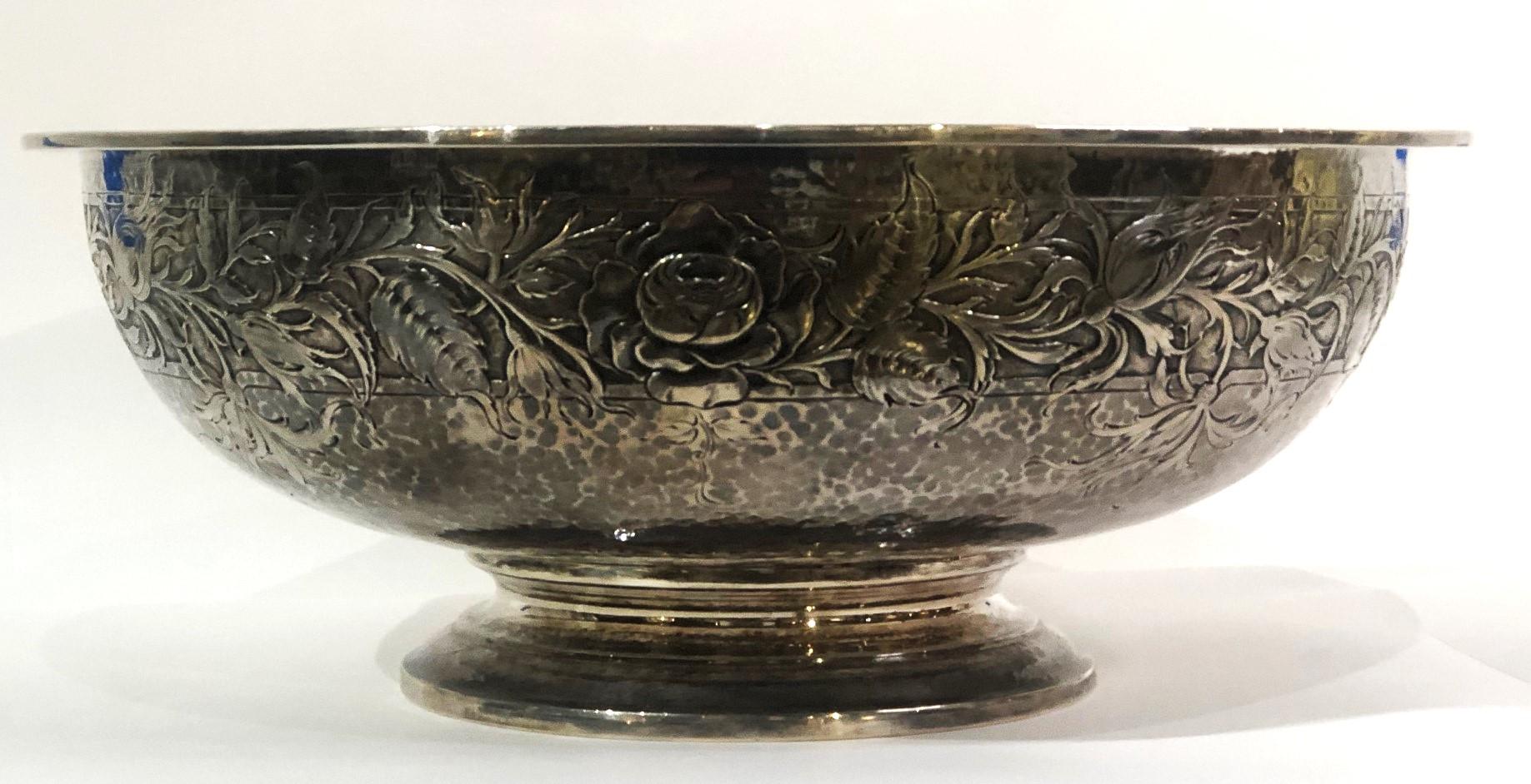 American Art Nouveau 
Black, Starr & Frost
Serving Bowl
Sterling Silver 
Circa 1900

DIMENSIONS
Height: 3.75 inches
Diameter: 9.75 inches
Weight: 21.13 ozt

ABOUT MAKER ~ Black, Starr & Frost
Founded in 1810, Black, Starr & Frost is America's first