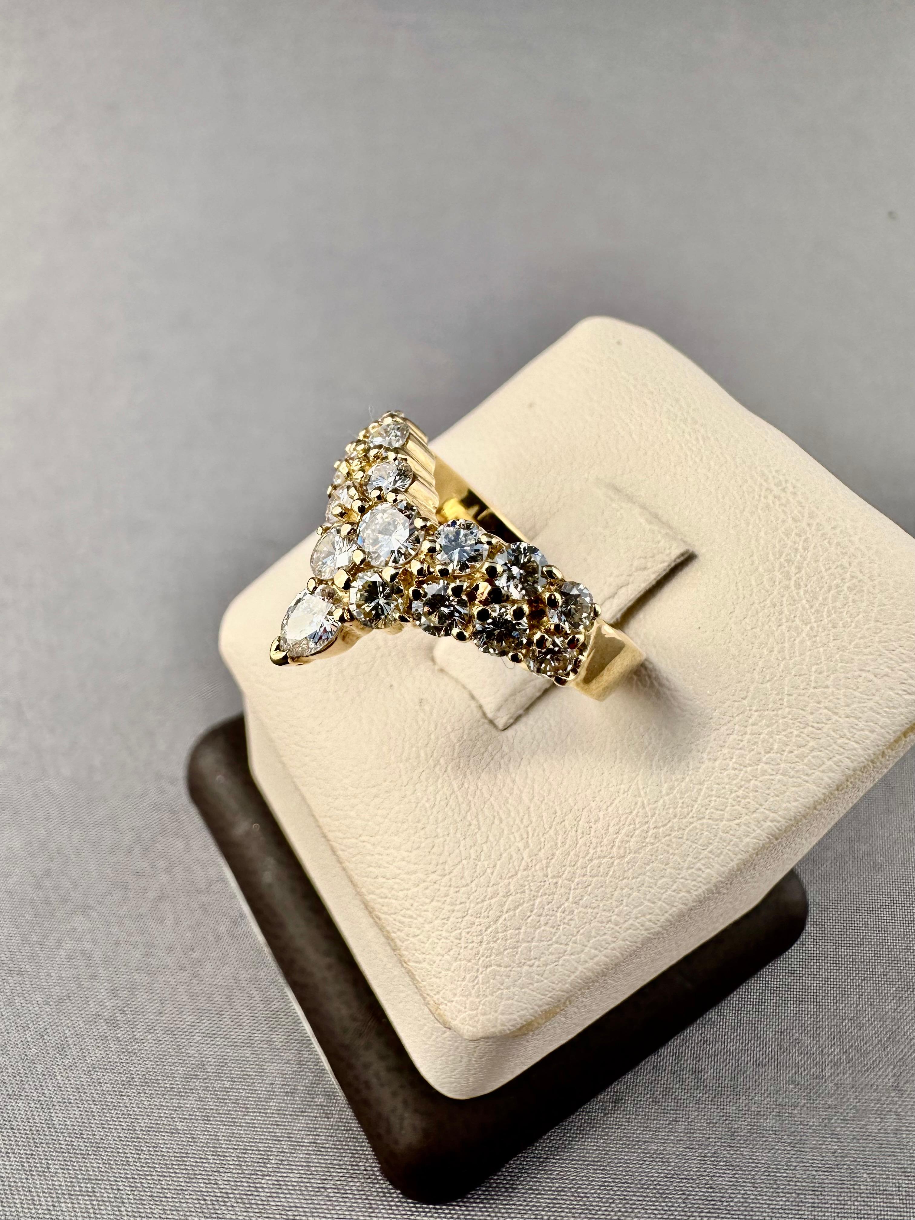 Moderne Diamant « Black, Starr & Frost »  Bague cocktail flamme en or jaune 18 carats 2,65 carats en vente