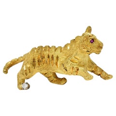 Black Starr & Frost Diamond Ruby 18 Karat Yellow Gold Vintage Tiger Brooch