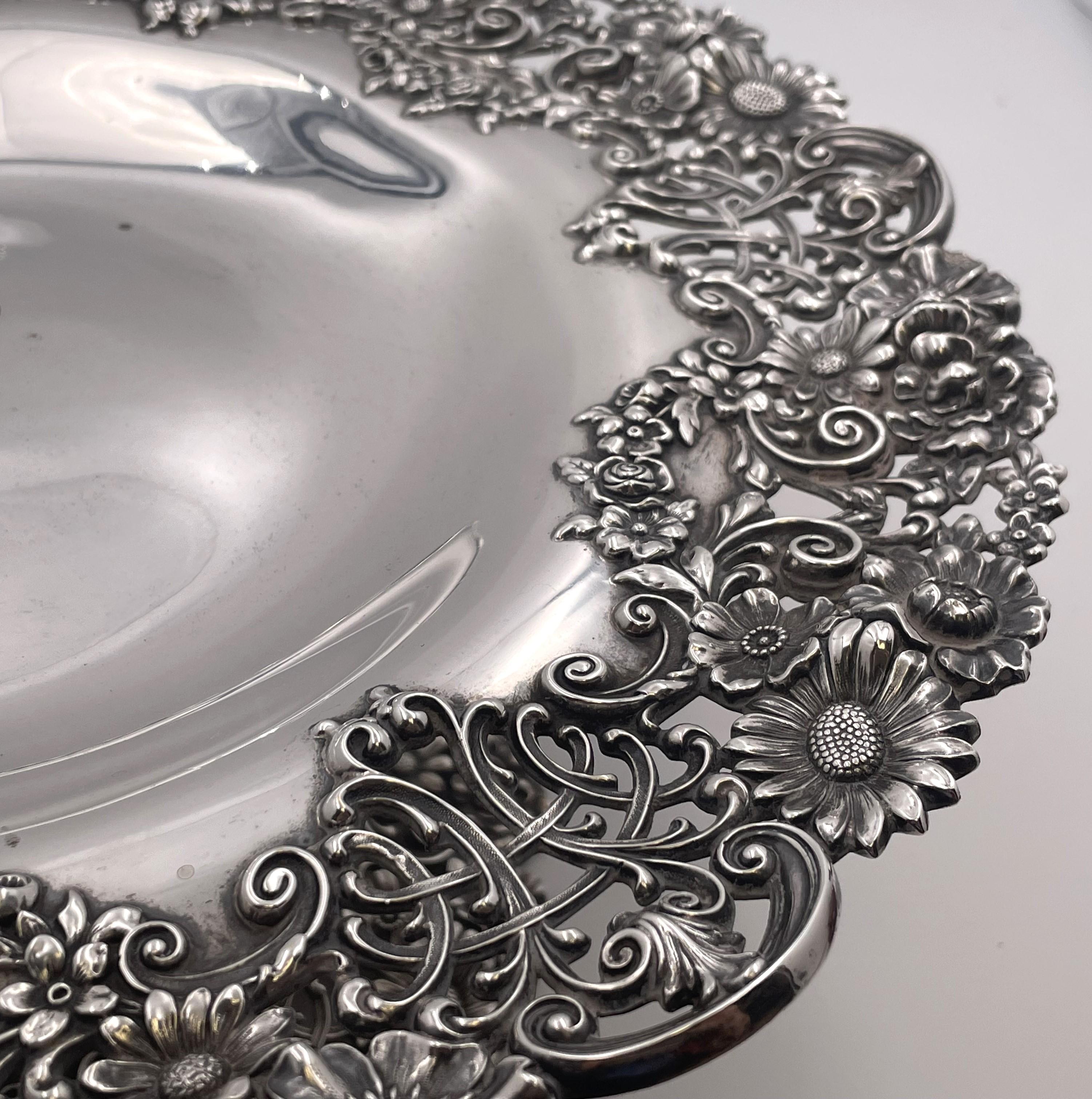 Black, Starr & Frost Tazza/ cake stand de plata de ley de estilo Art Nouveau en venta 1