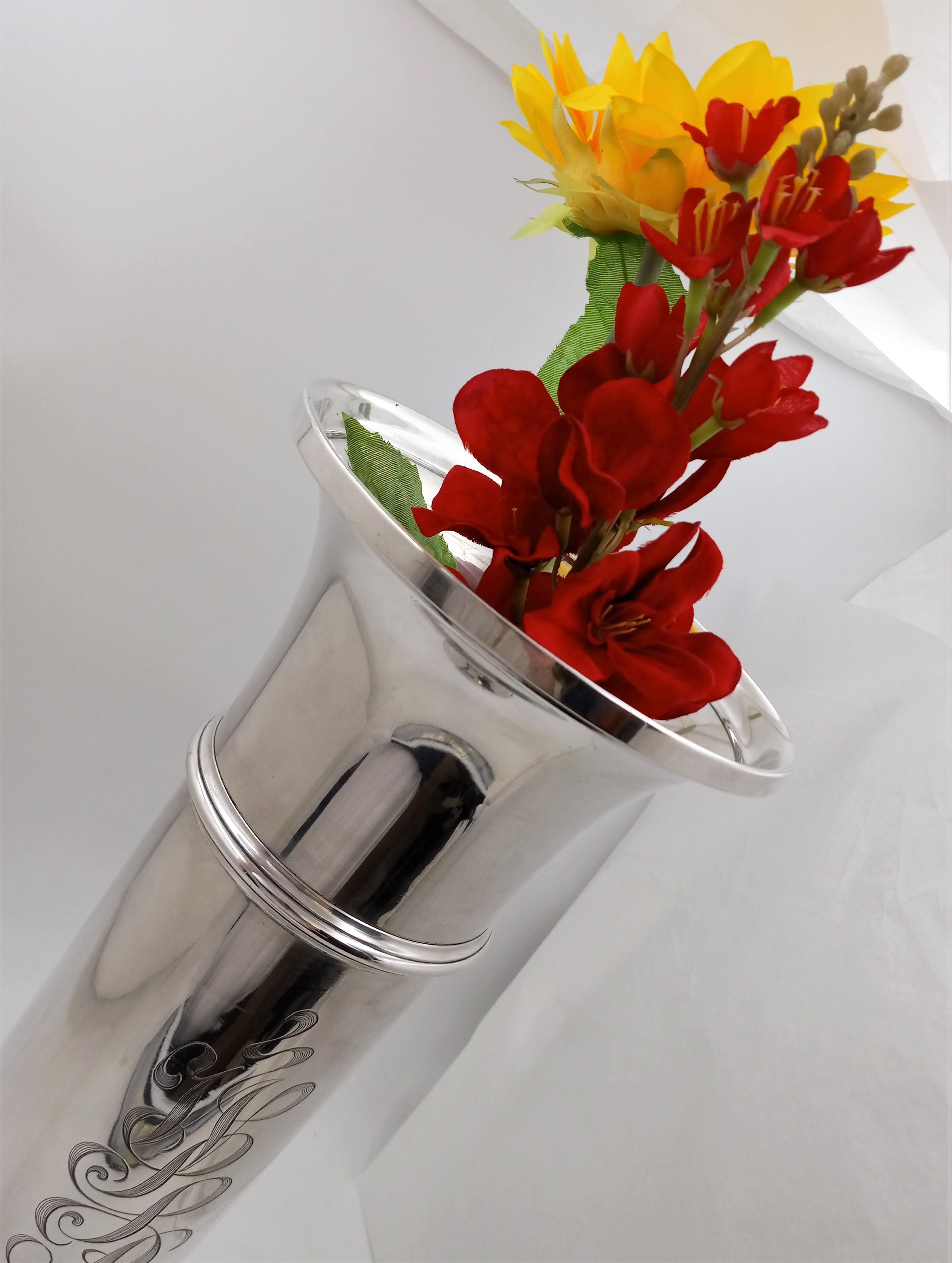 Américain Vase Trumpet Palace en argent sterling noir, Starr & Gorham de style Art Déco en vente