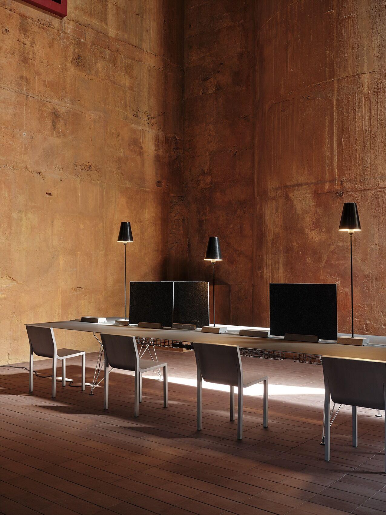 Schwarzer Stedelijk-Stuhl von Sabine Marcelis, 2025, Modernist im Angebot 8