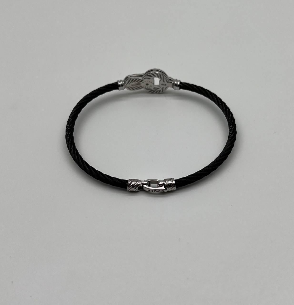 Contemporary Black Steel Cable Row 18 Karat White Gold Diamonds Filigree Statement Bracelet For Sale