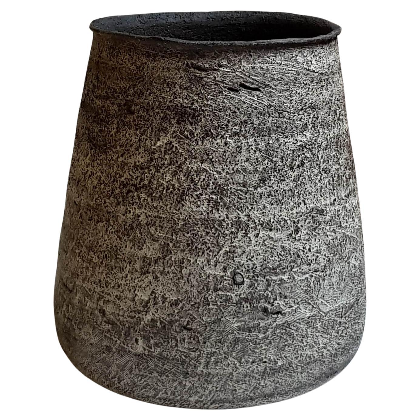 Black Stoneware Kalathos Vase by Elena Vasilantonaki