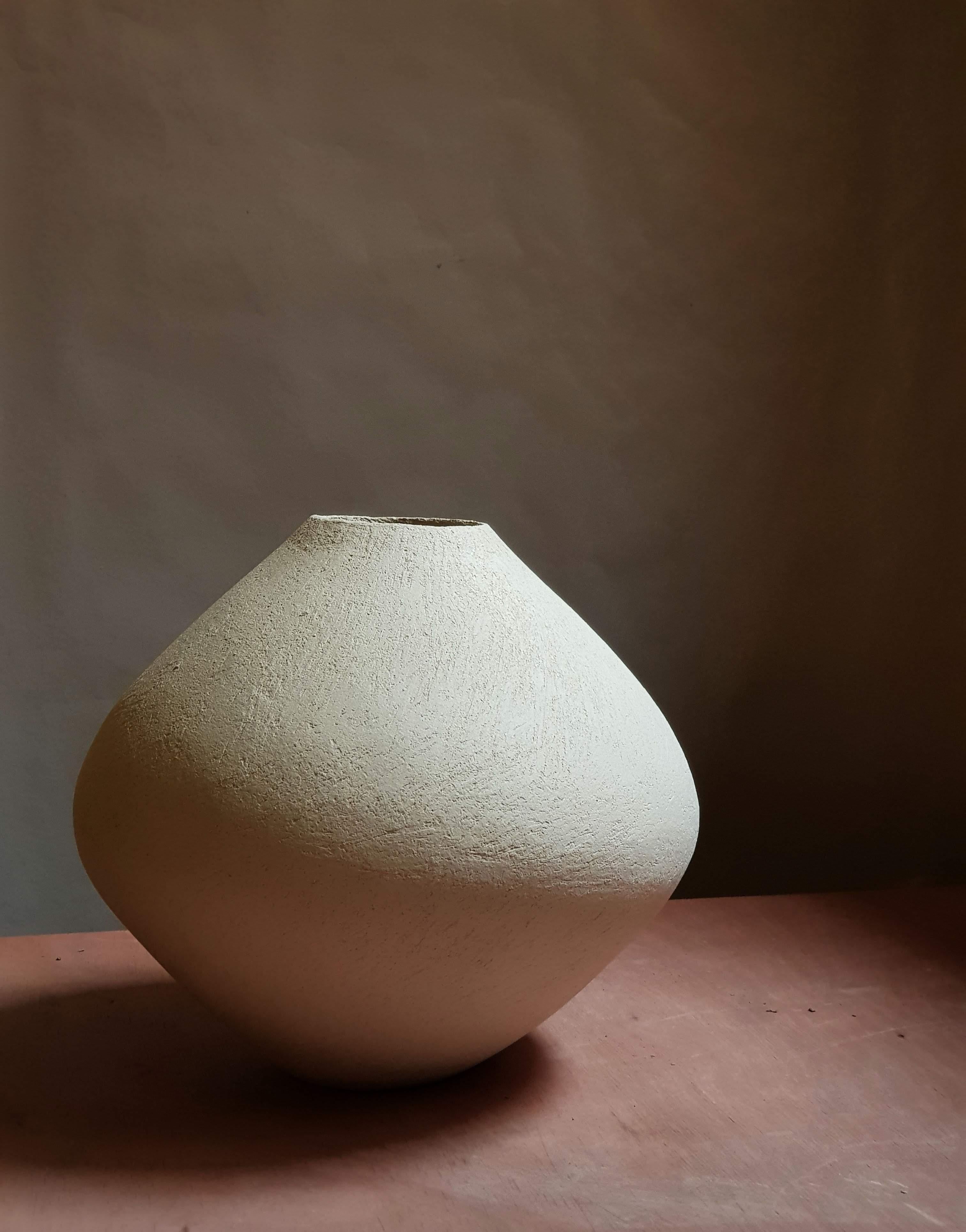 Black Stoneware Sfondyli Vase by Elena Vasilantonaki For Sale 8
