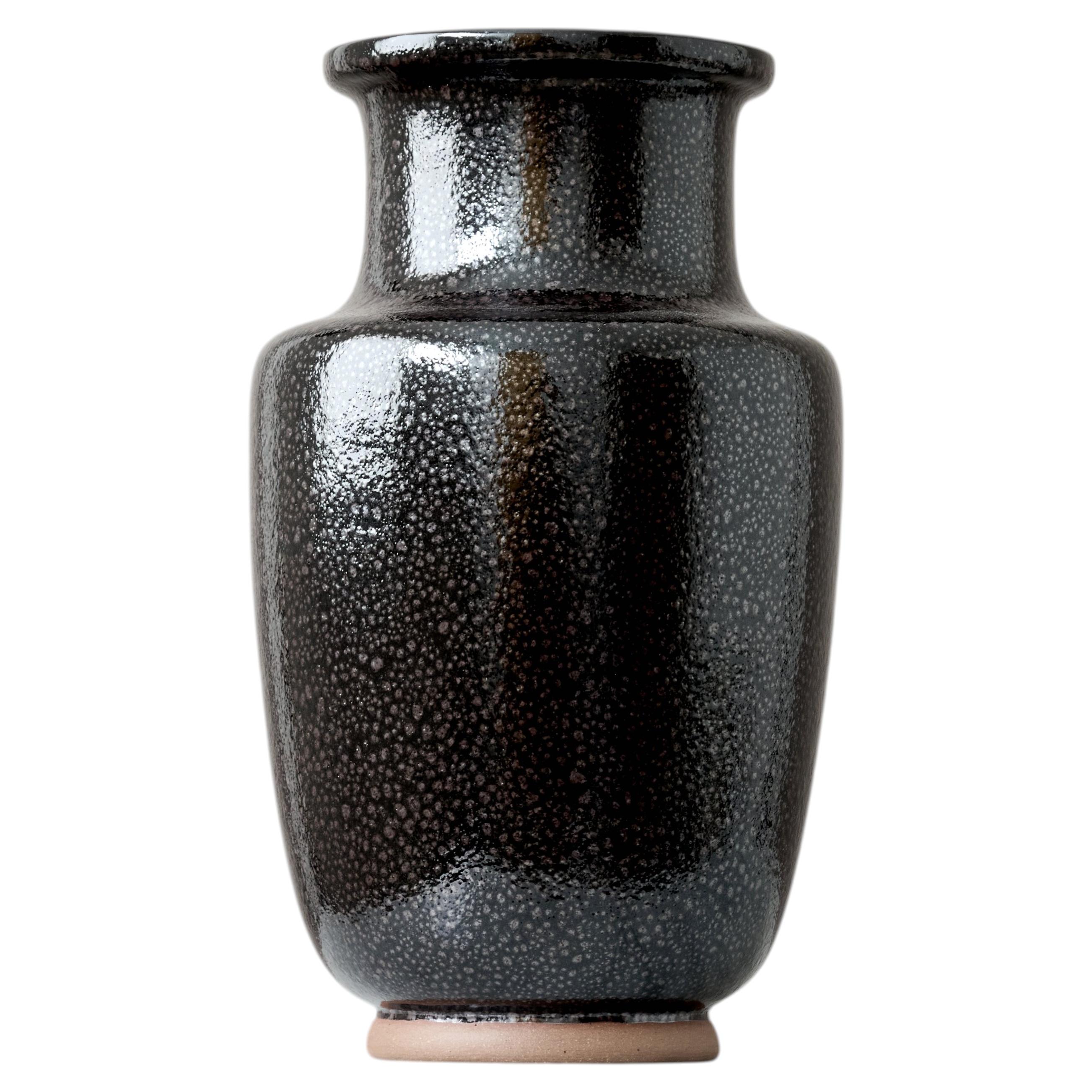 Black Stoneware Vase by Swedish Ceramist Roger Nilsson, Höganäs, Sweden, 1987.