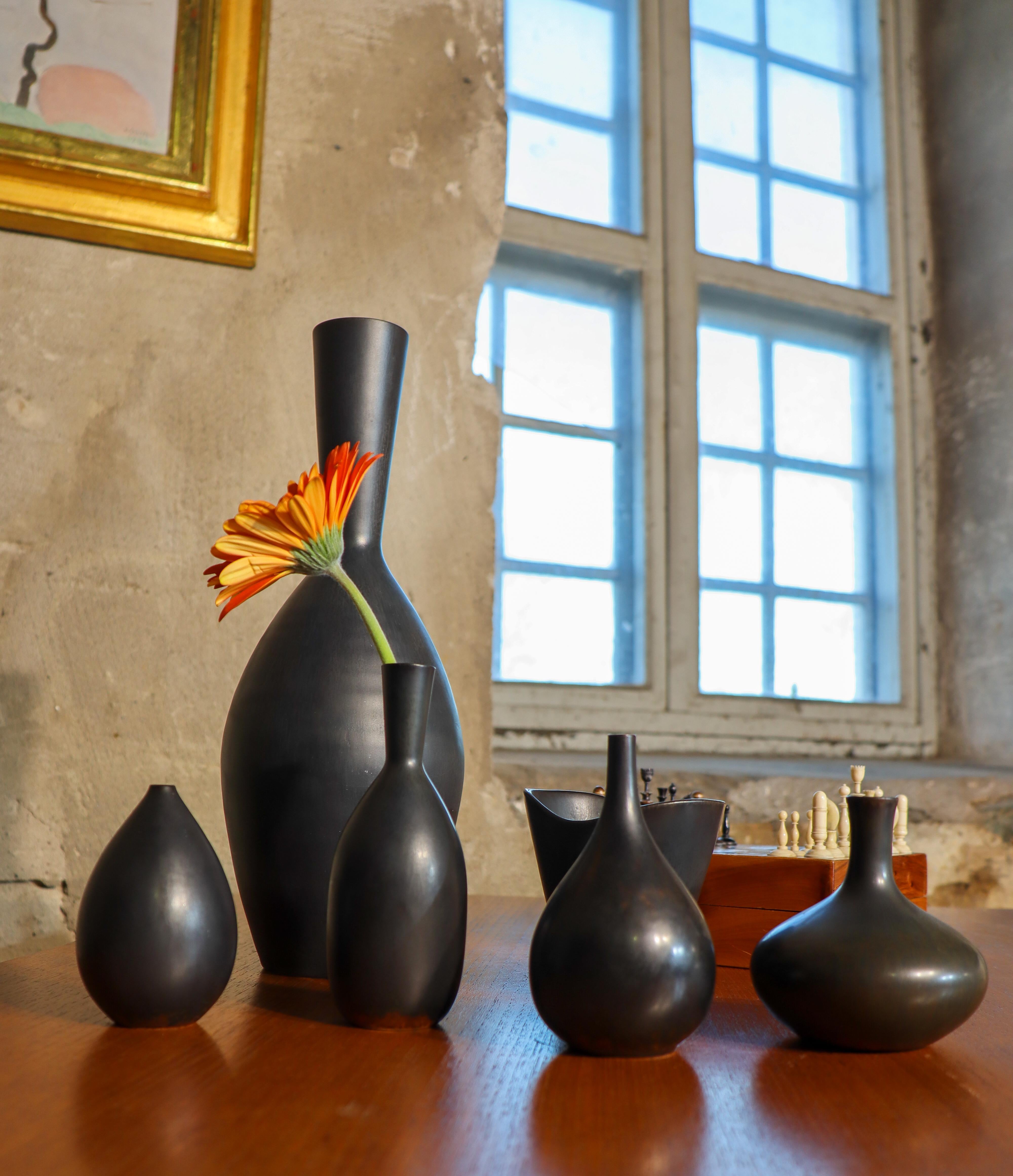 Vaso in stonware nero - Carl-Harry Stålhane - Rörstrand Midcentury Modern in vendita 5